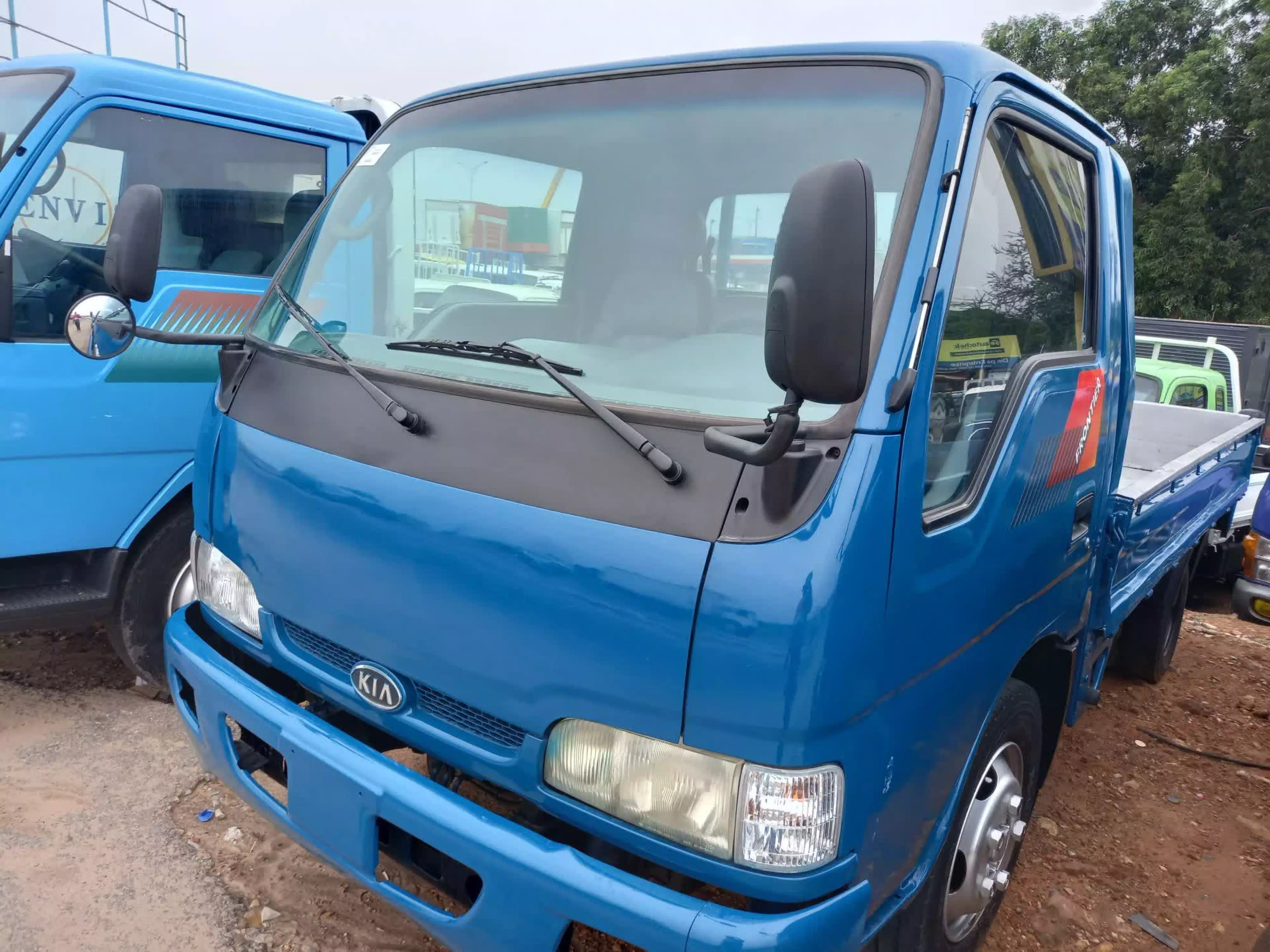 KIA Frontier - 2004