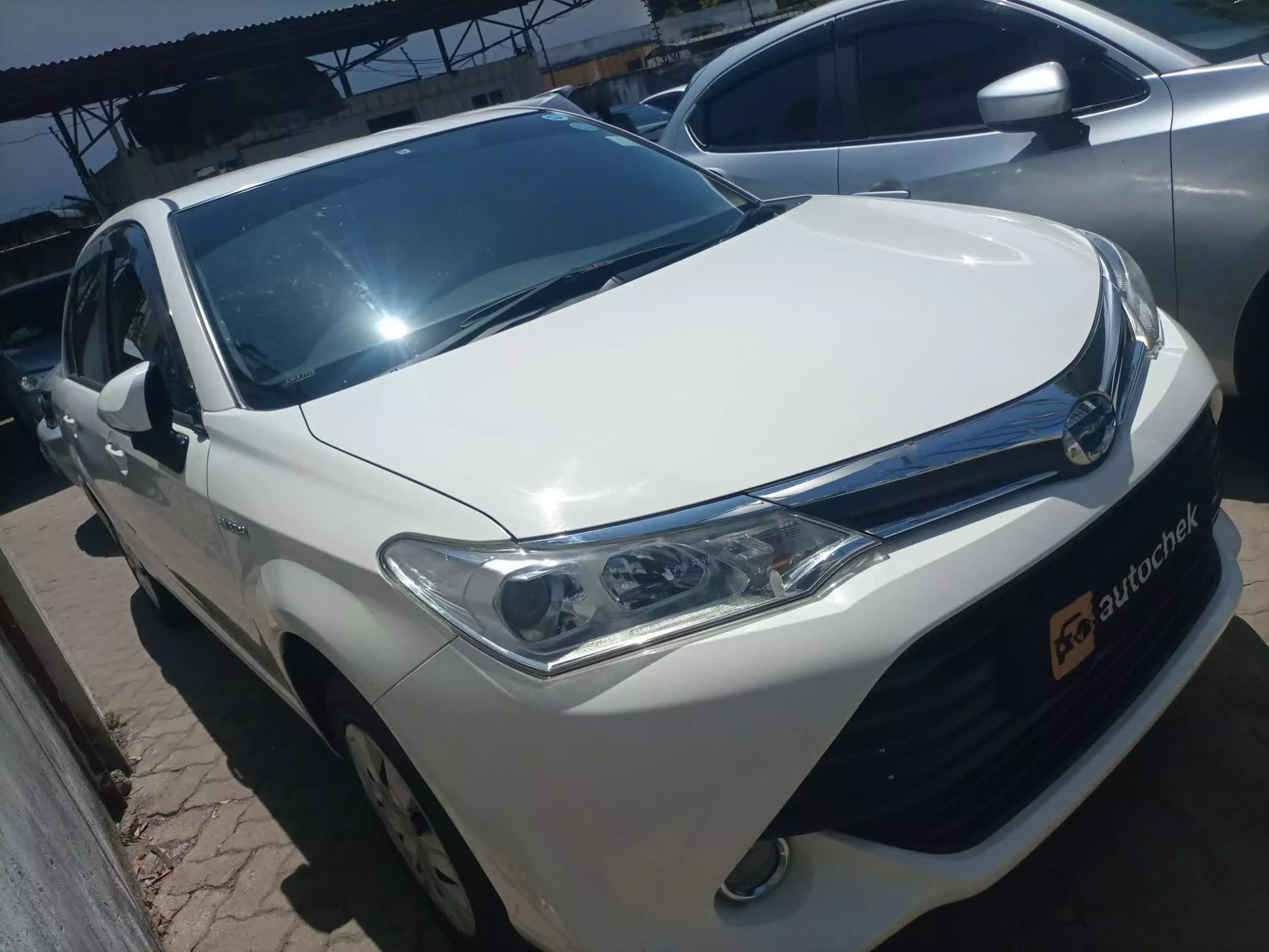 Toyota Axio hybrid  - 2016