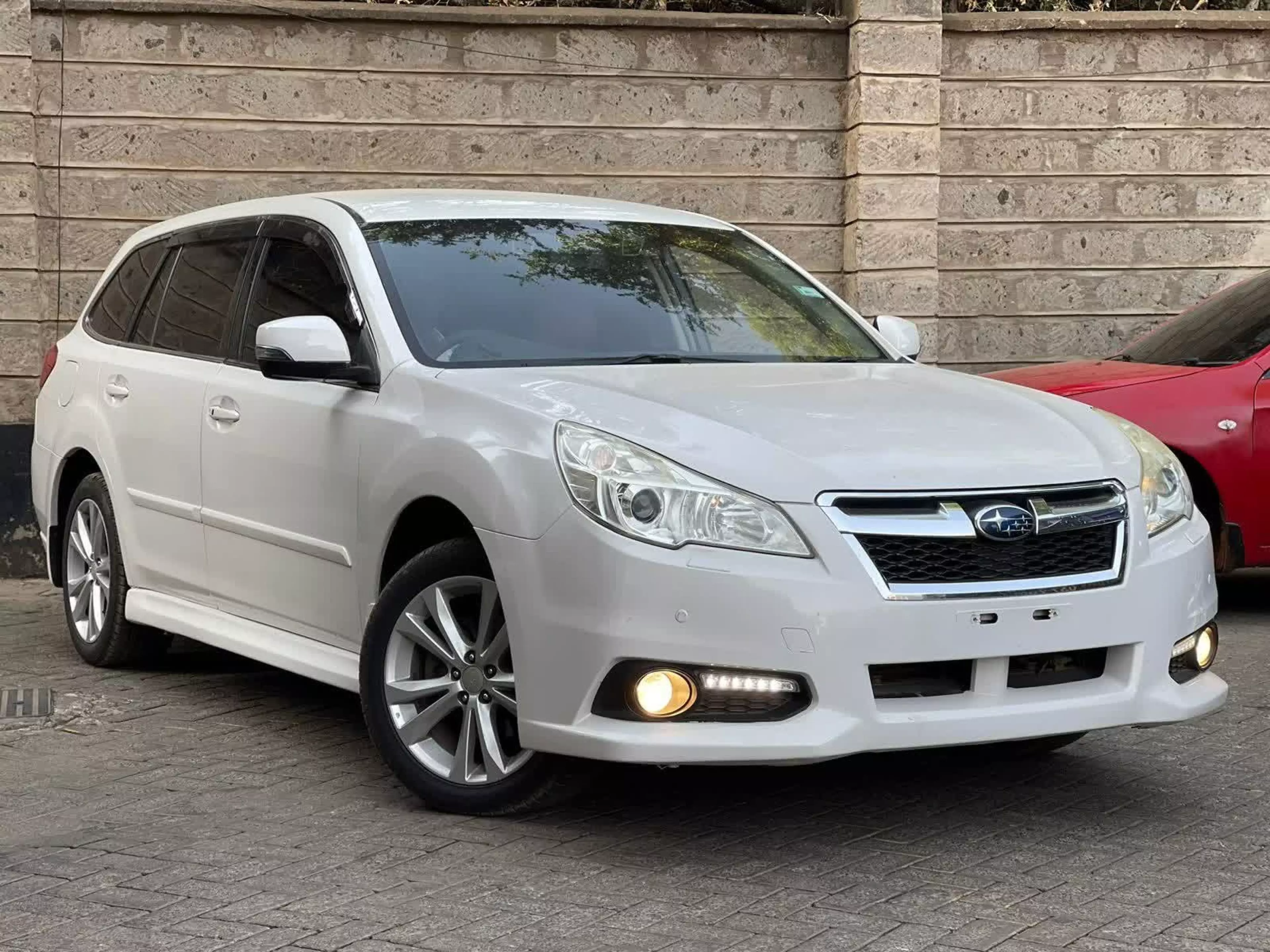 Subaru Legacy - 2012