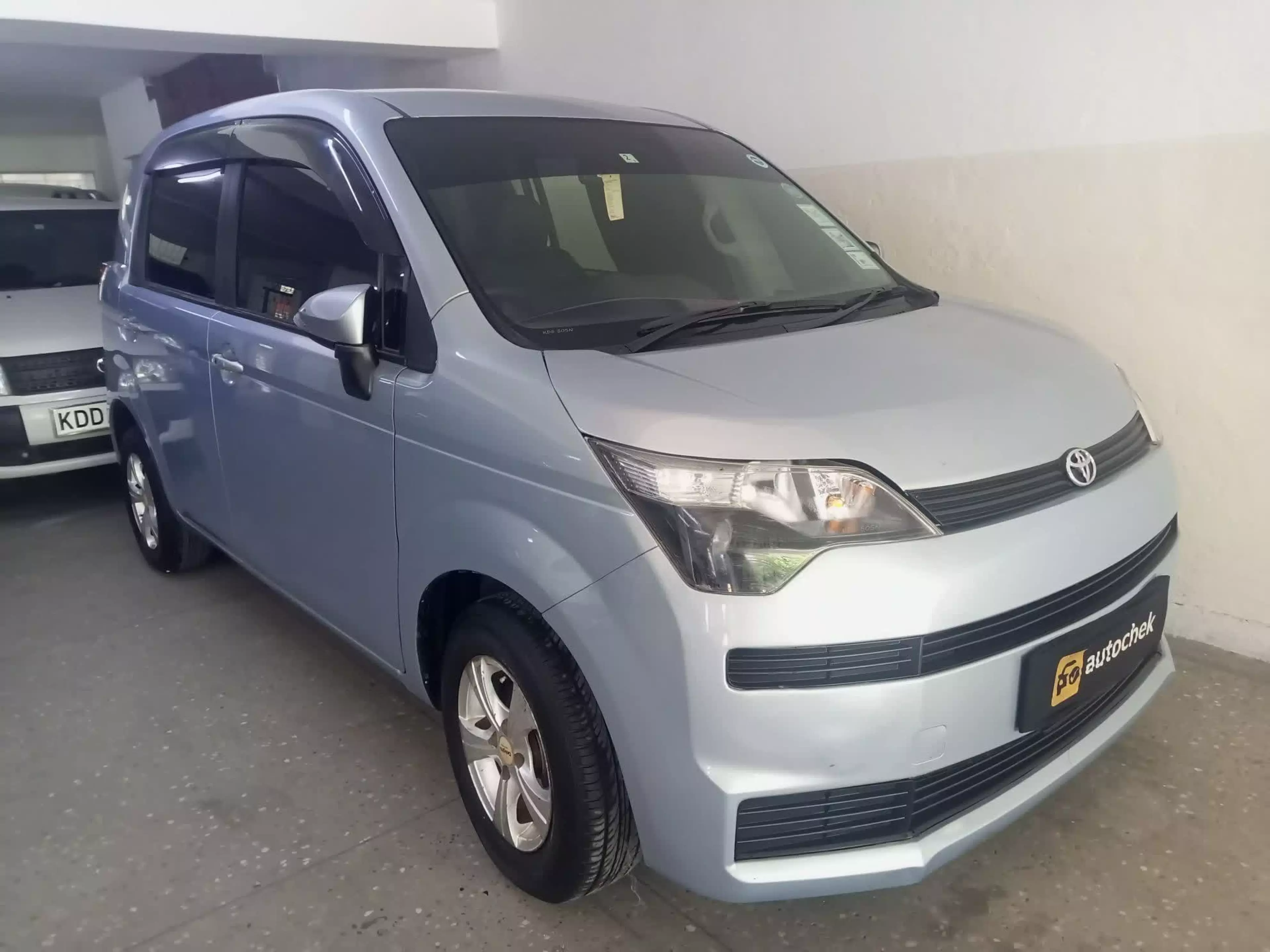 Toyota Spade  - 2014