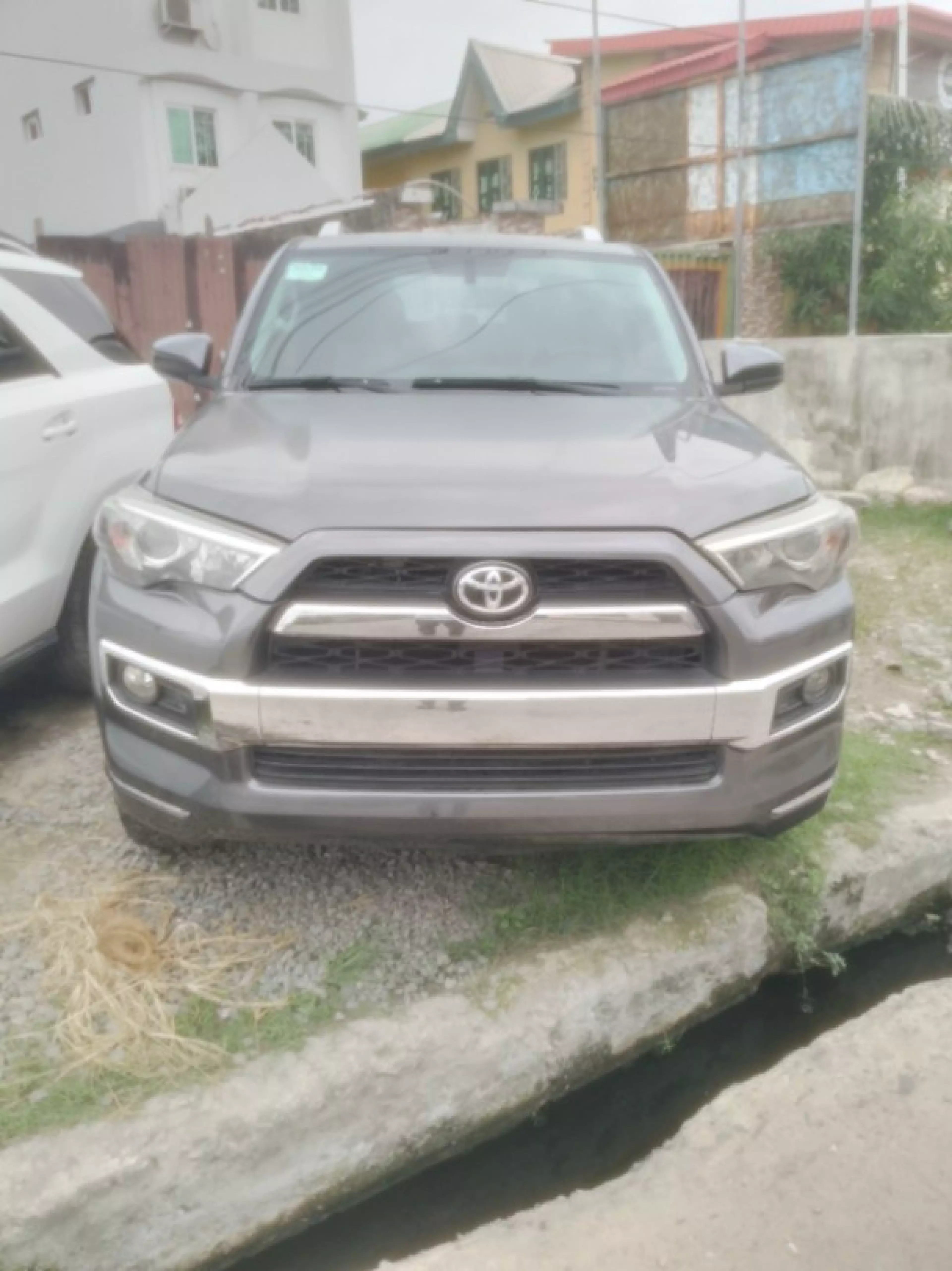 Toyota 4-Runner - 2017