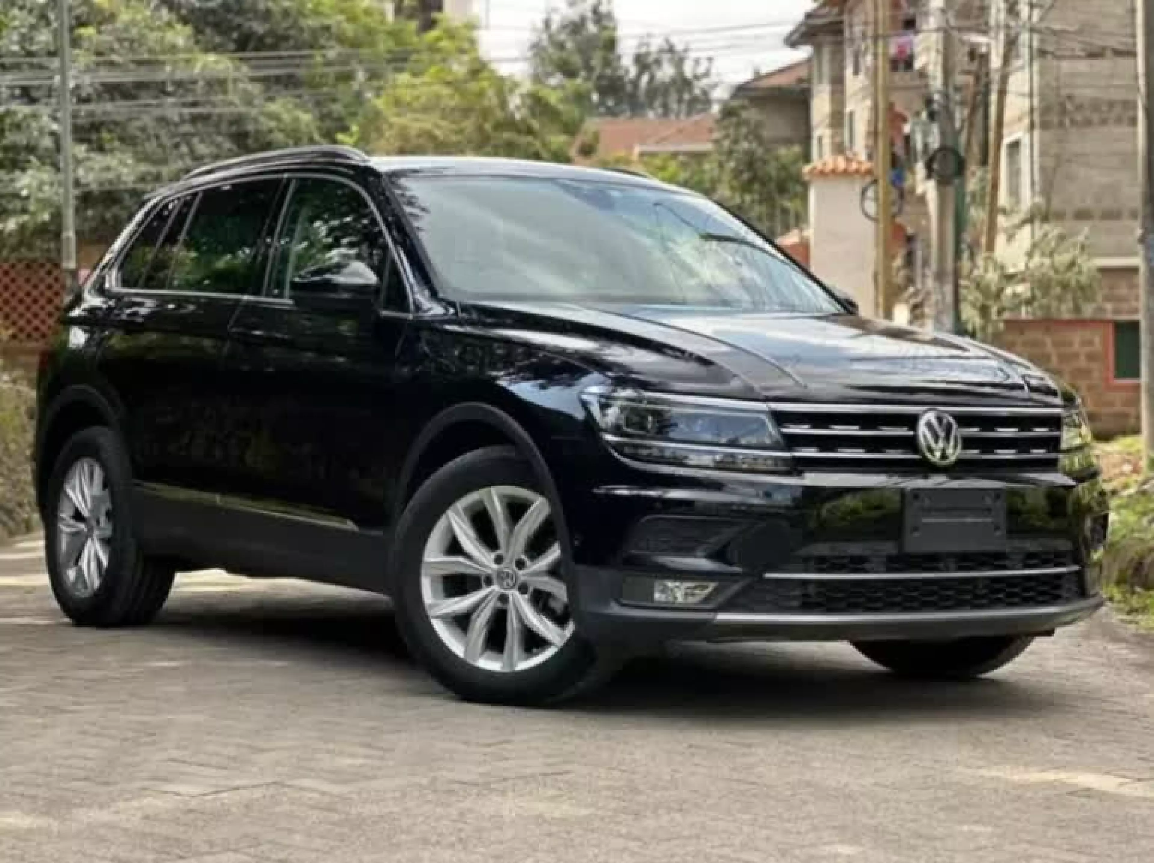 Volkswagen Tiguan - 2018