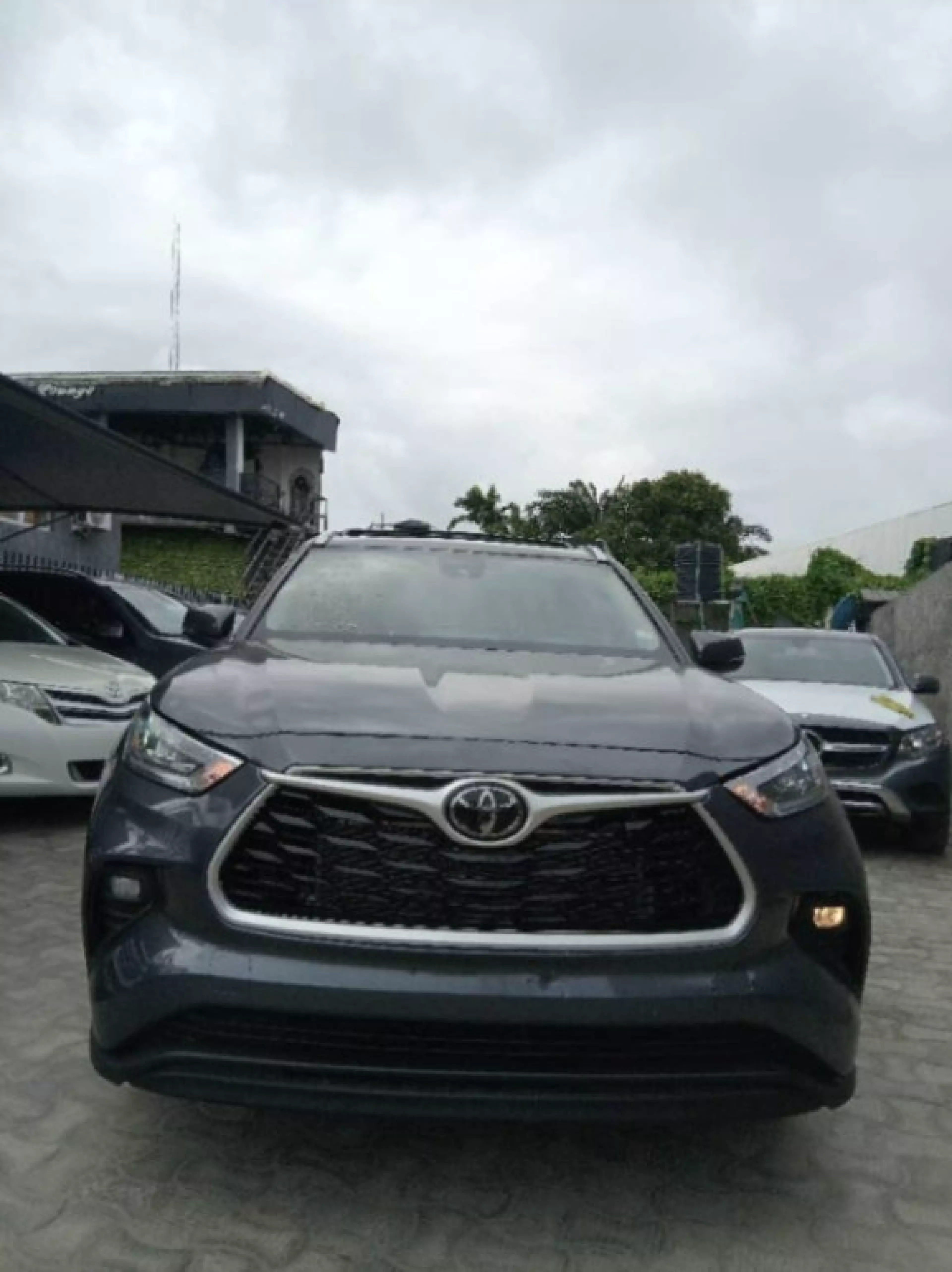Toyota Highlander - 2021