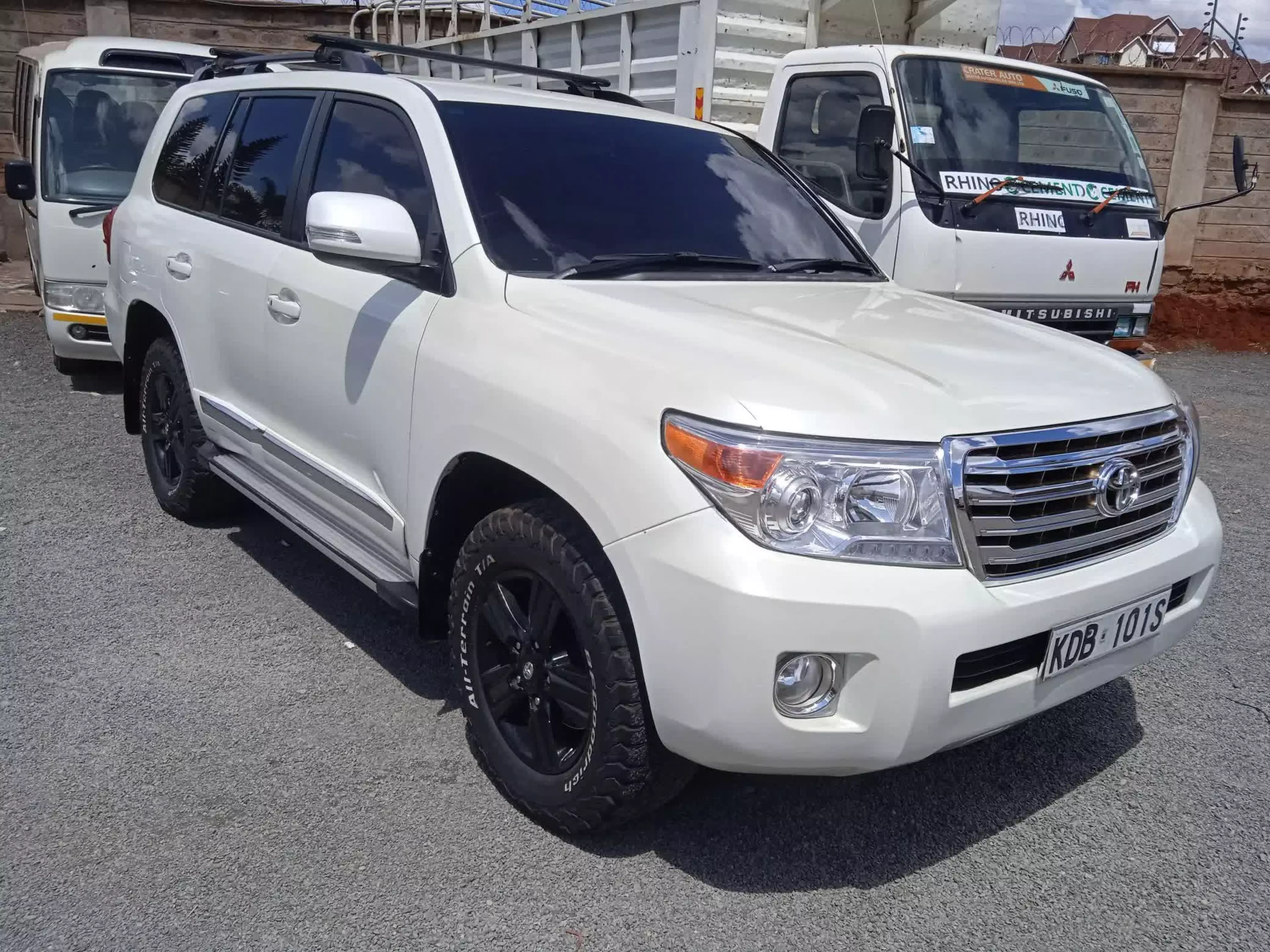 Toyota Landcruiser  V8 - 2013
