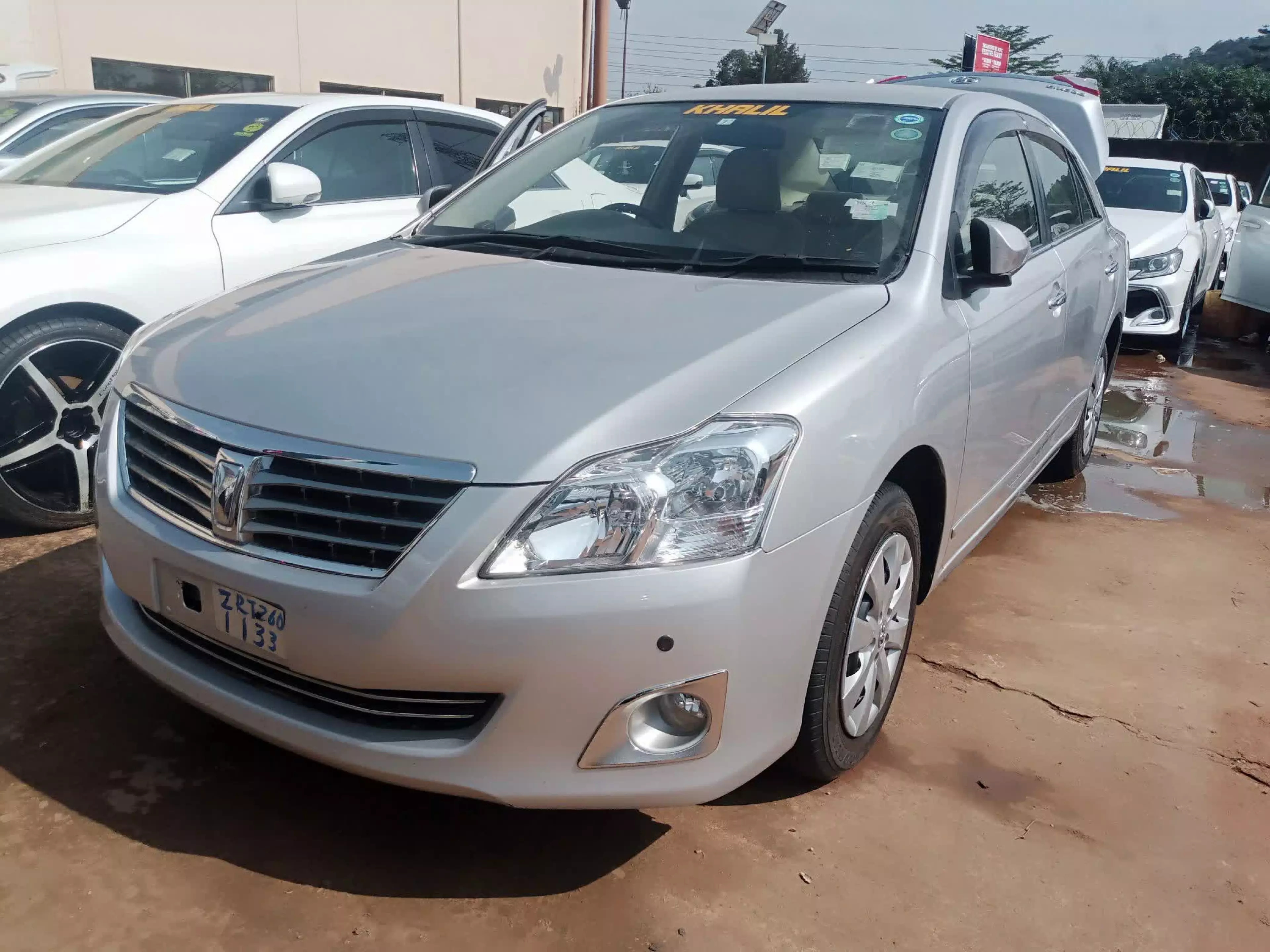 Toyota Premio  - 2013