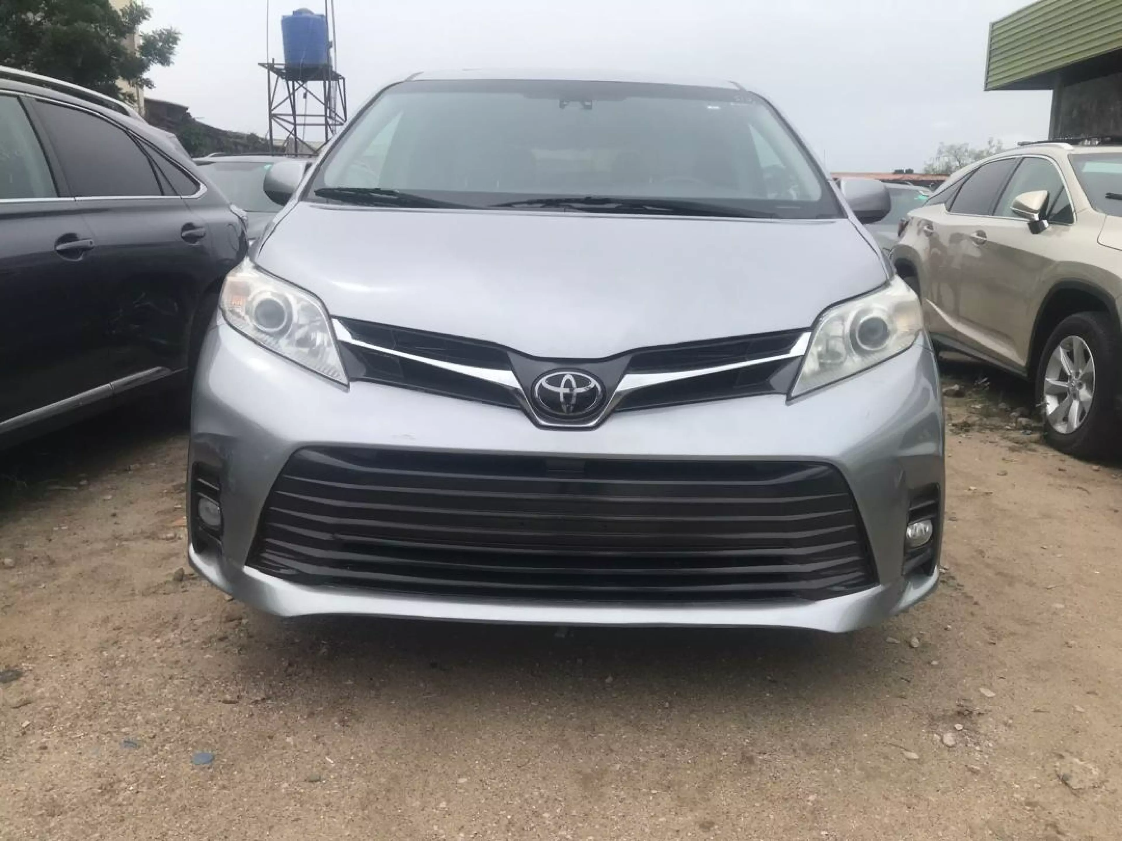 Toyota Sienna - 2018
