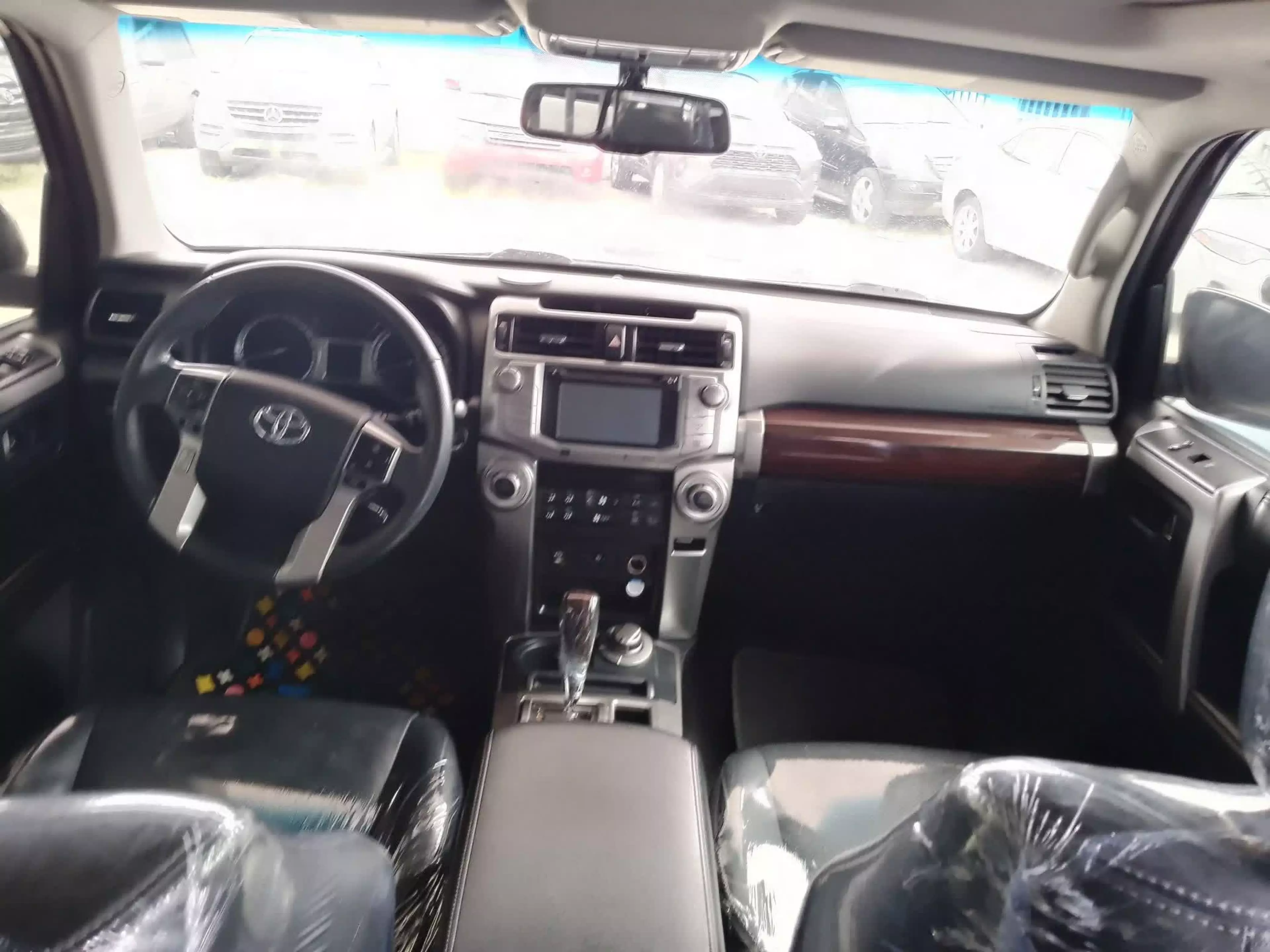 Toyota 4-Runner   - 2014