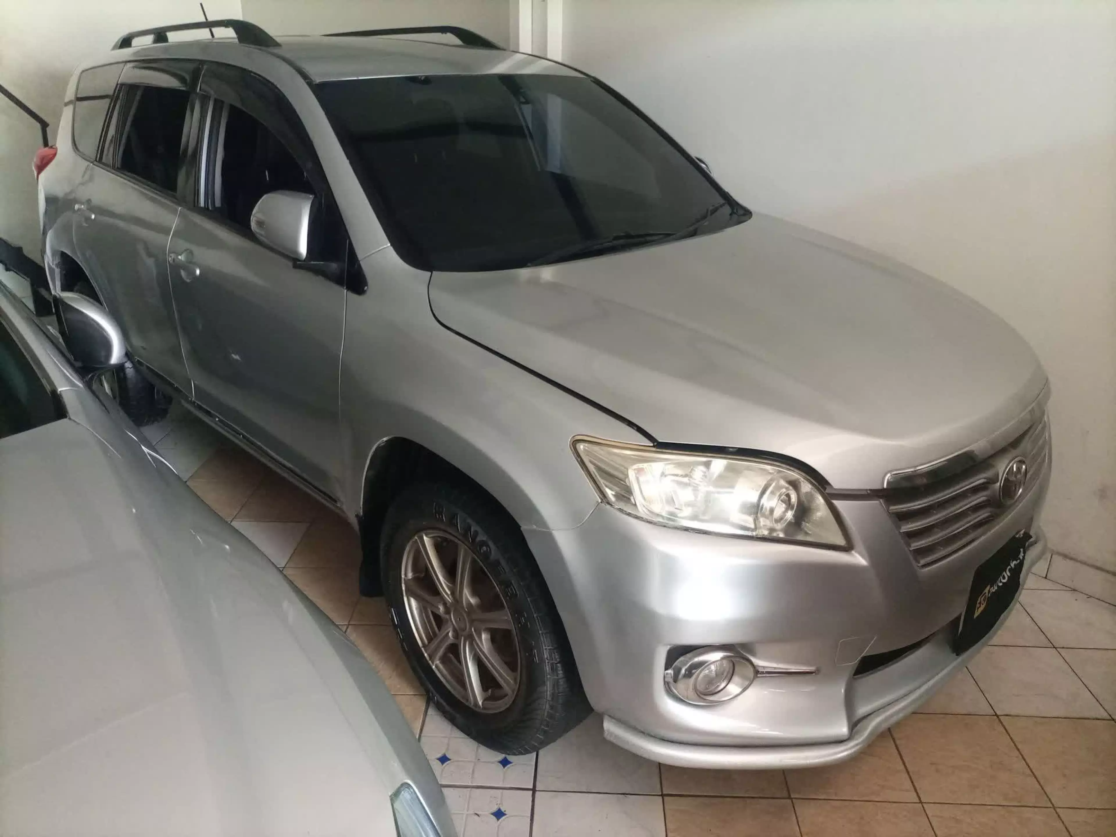 Toyota Vanguard  - 2011