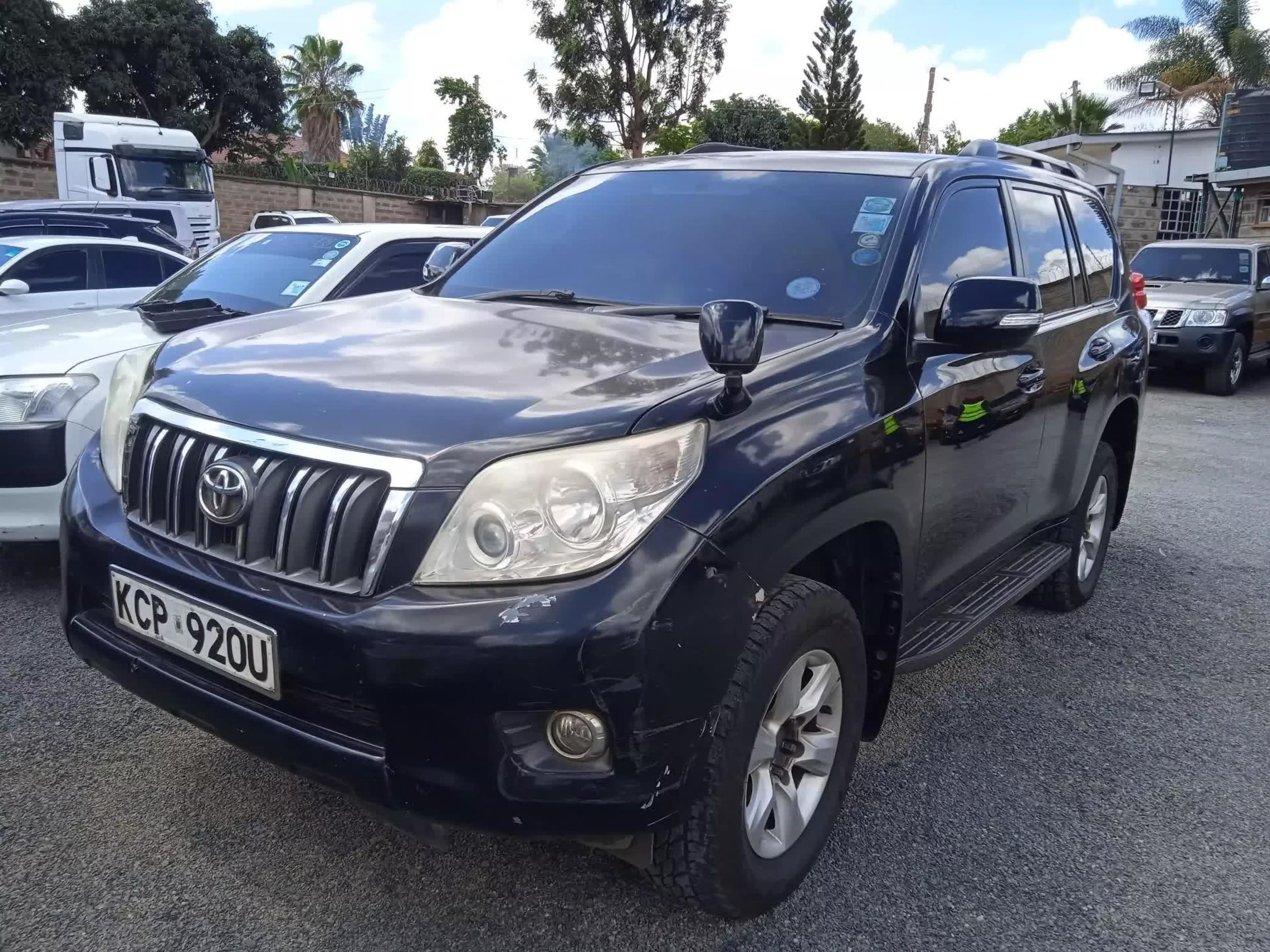 Toyota Landcruiser prado TX - 2011