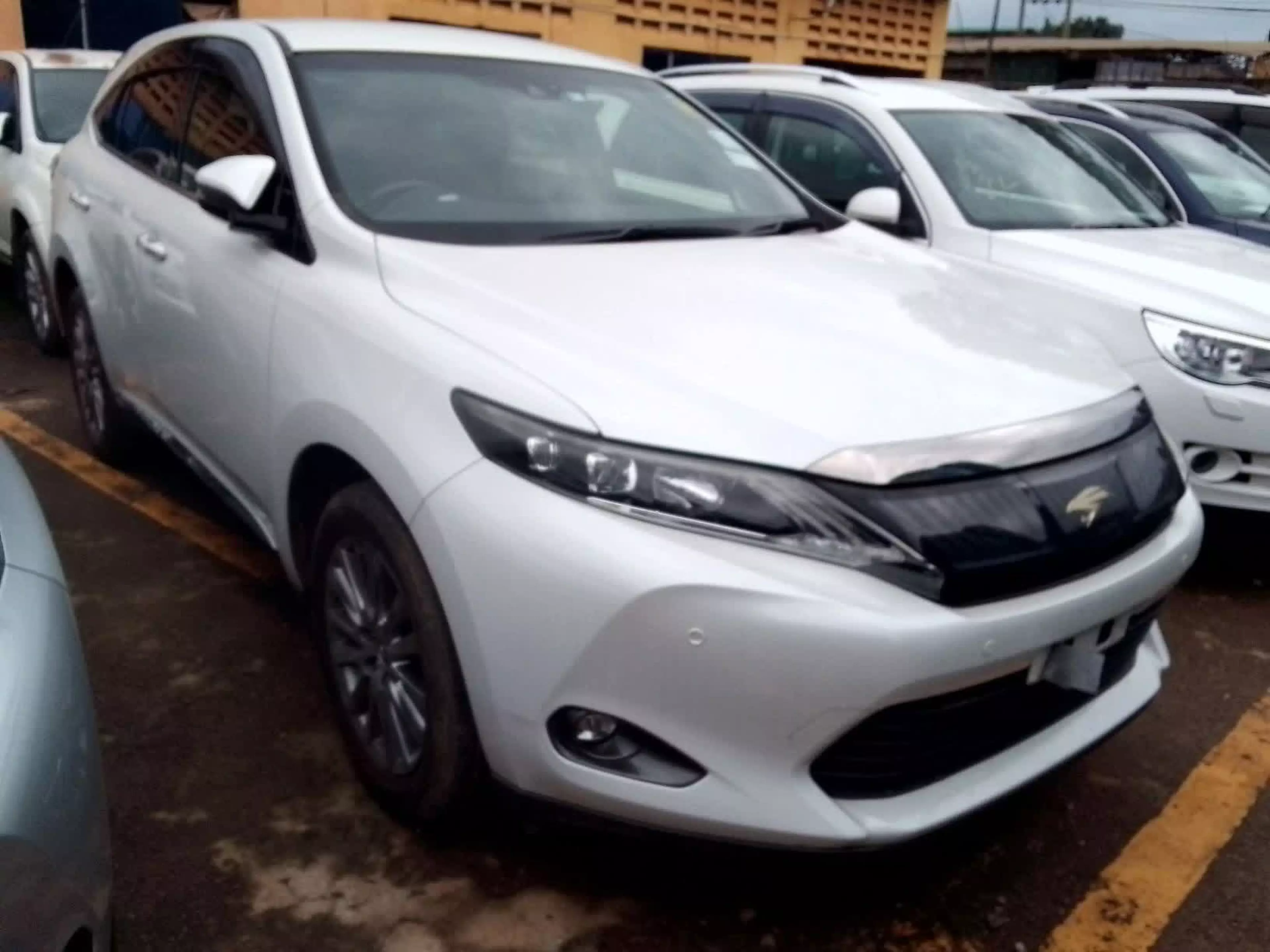 Toyota Harrier - 2014