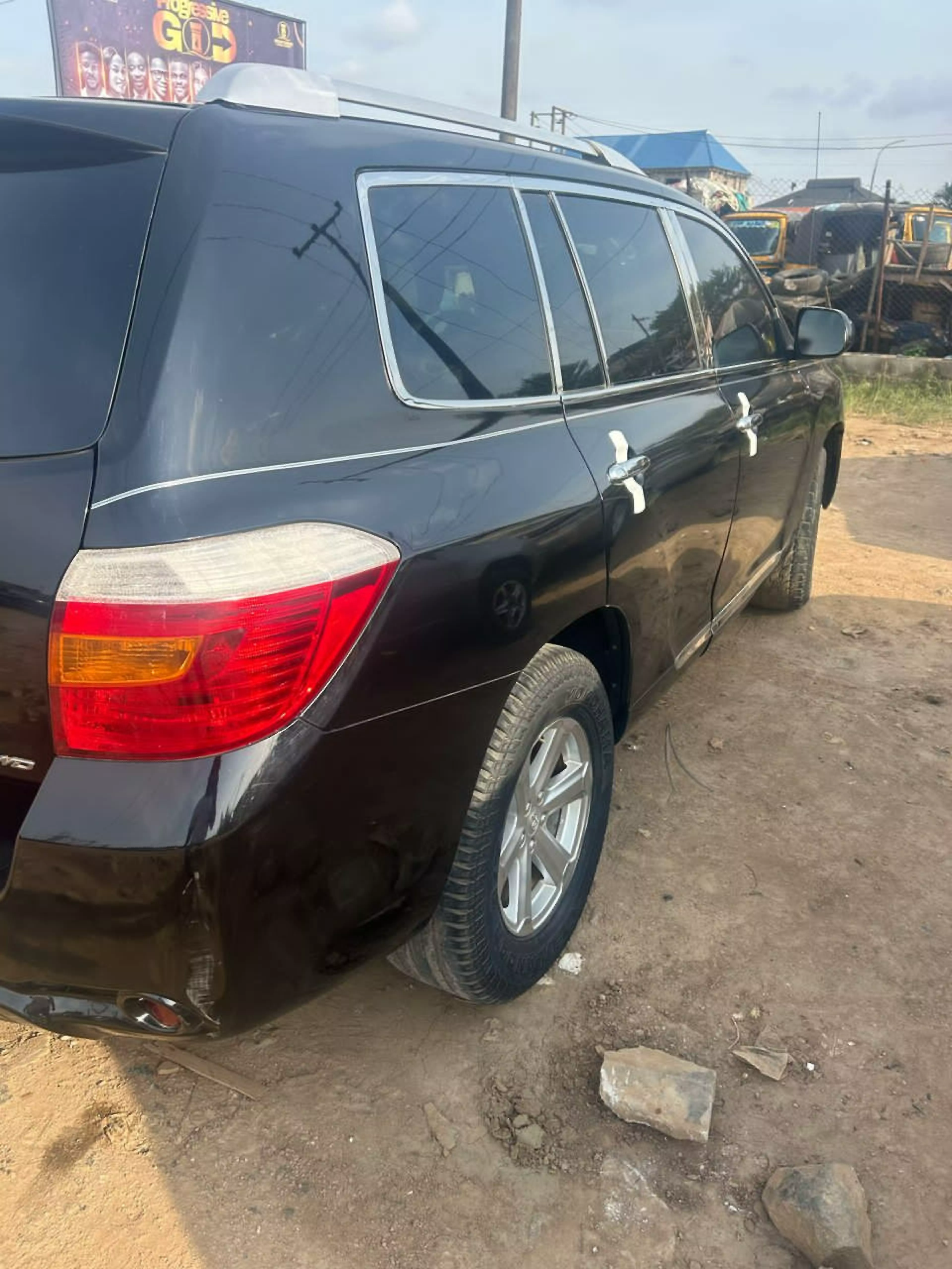 Toyota Highlander   - 2010