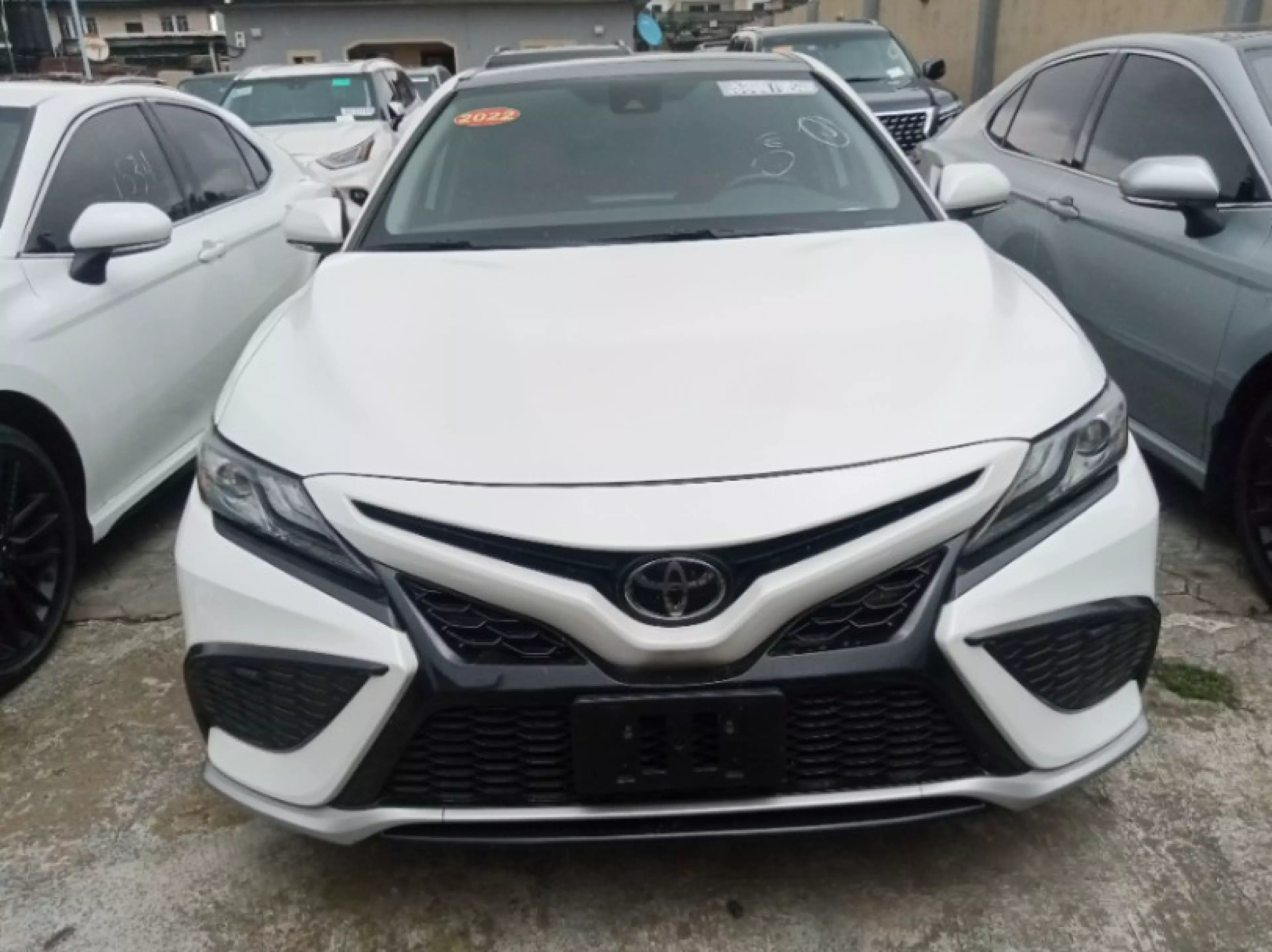 Toyota Camry - 2022