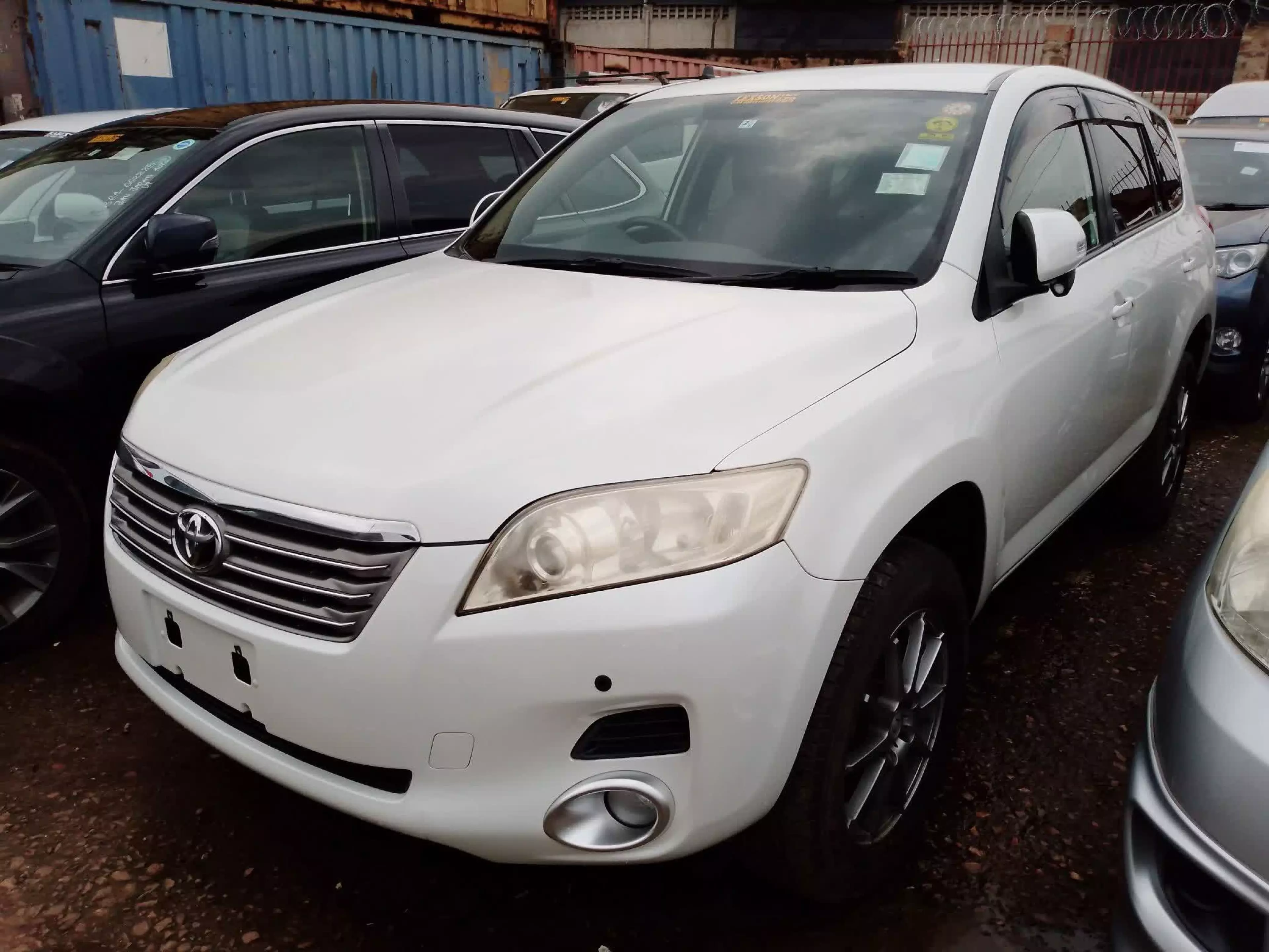 Toyota Vanguard  - 2010