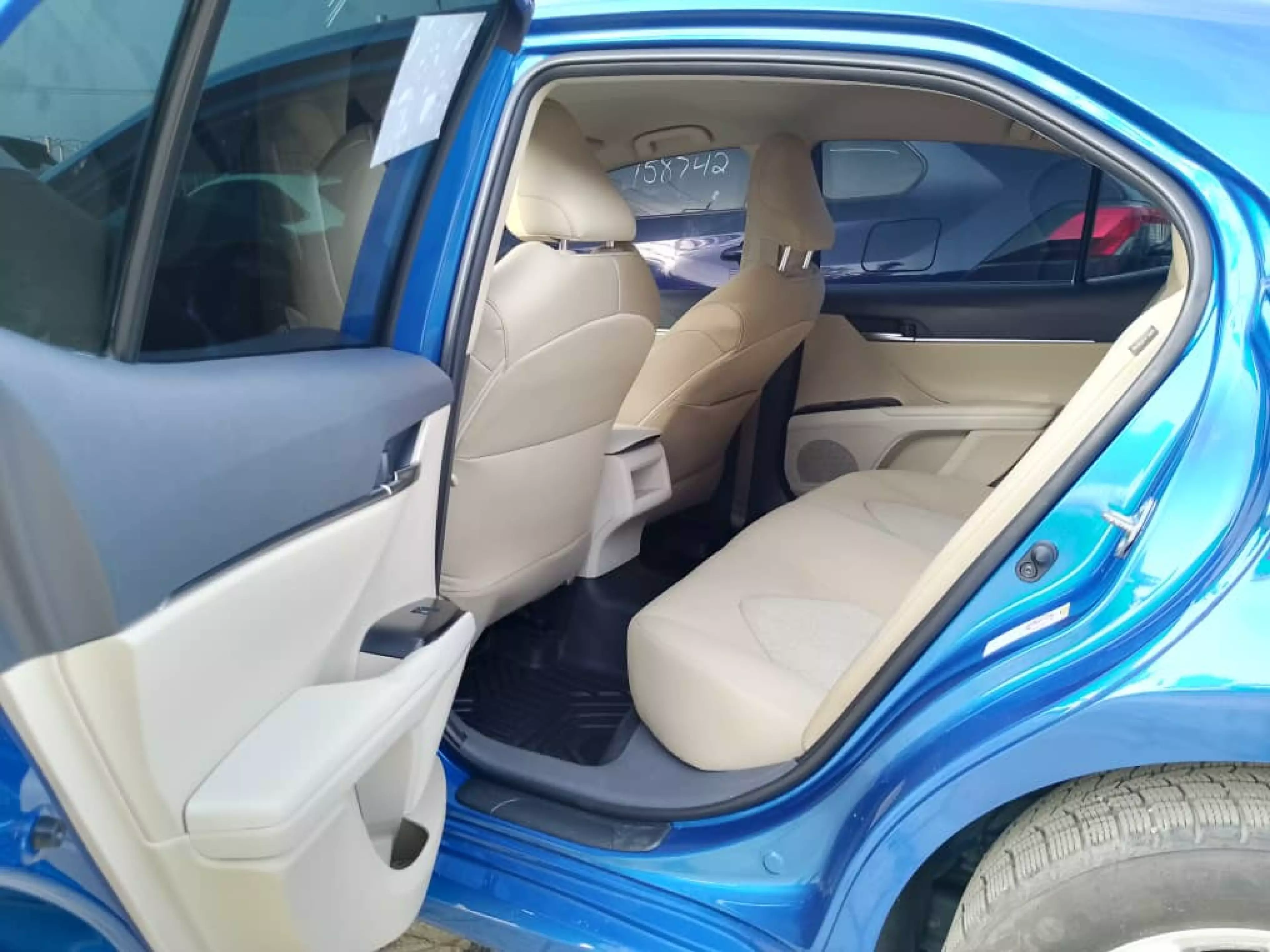 Toyota Camry   - 2019