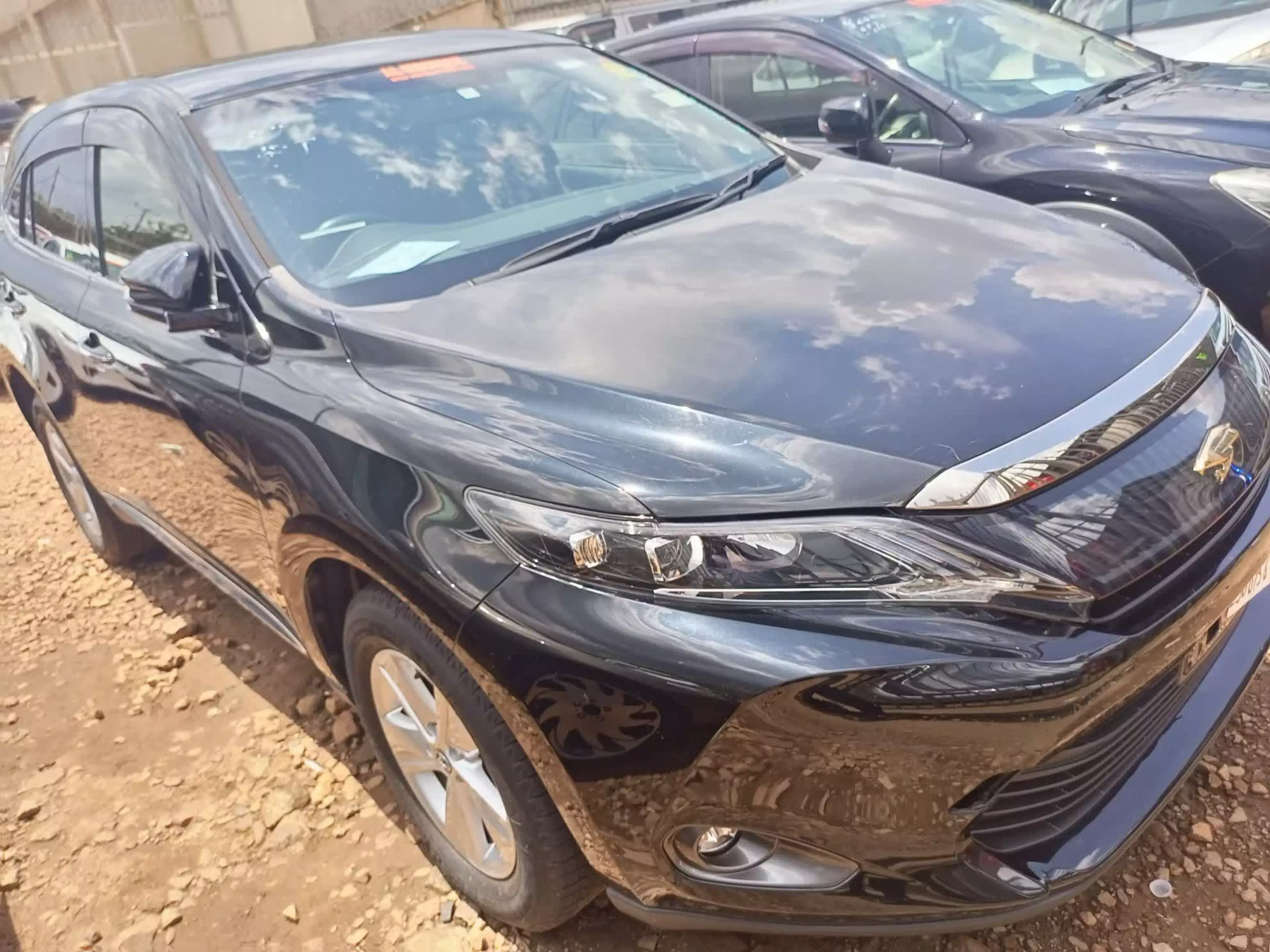 Toyota Harrier hybrid  - 2014