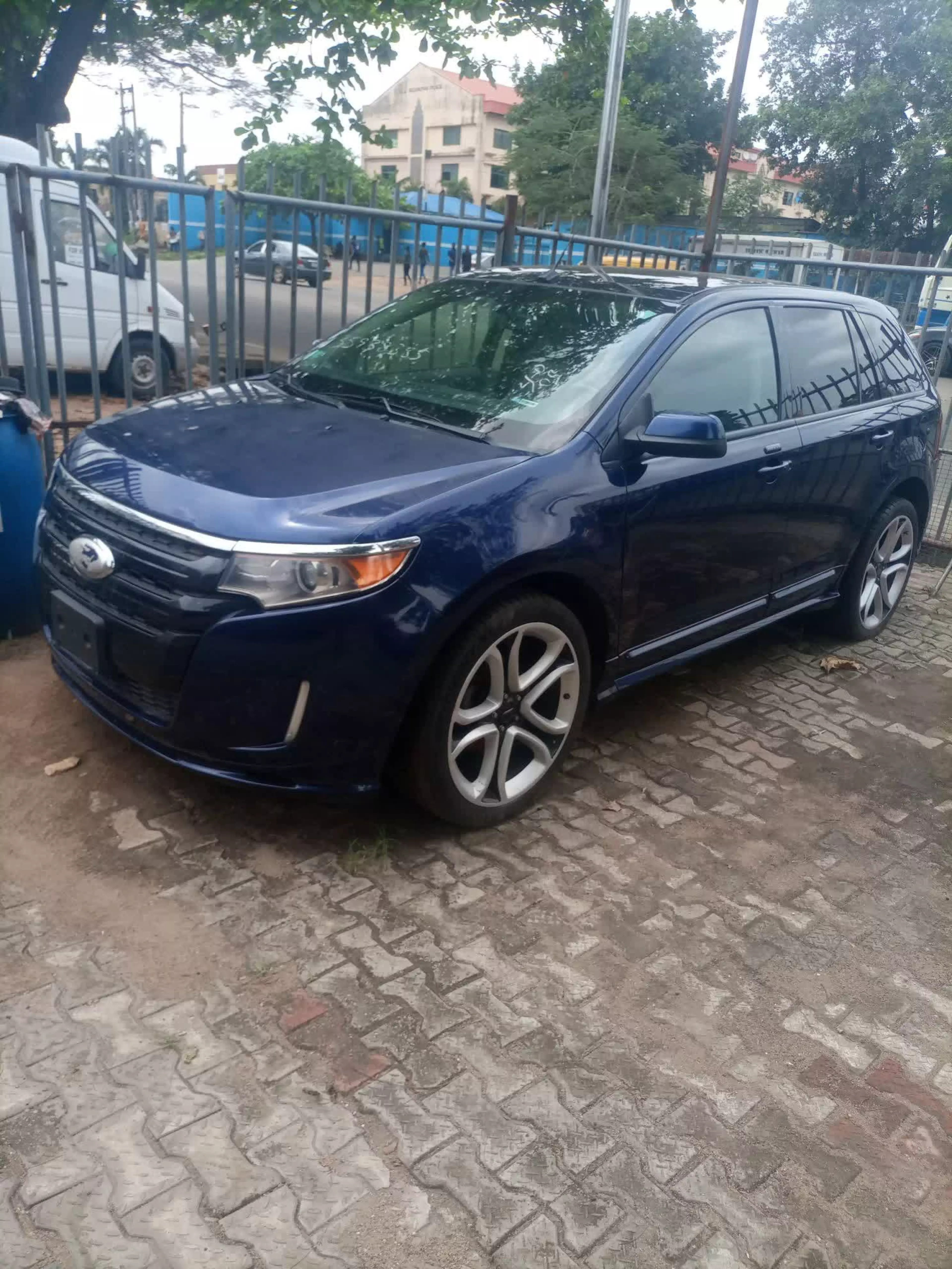 Ford Edge - 2011