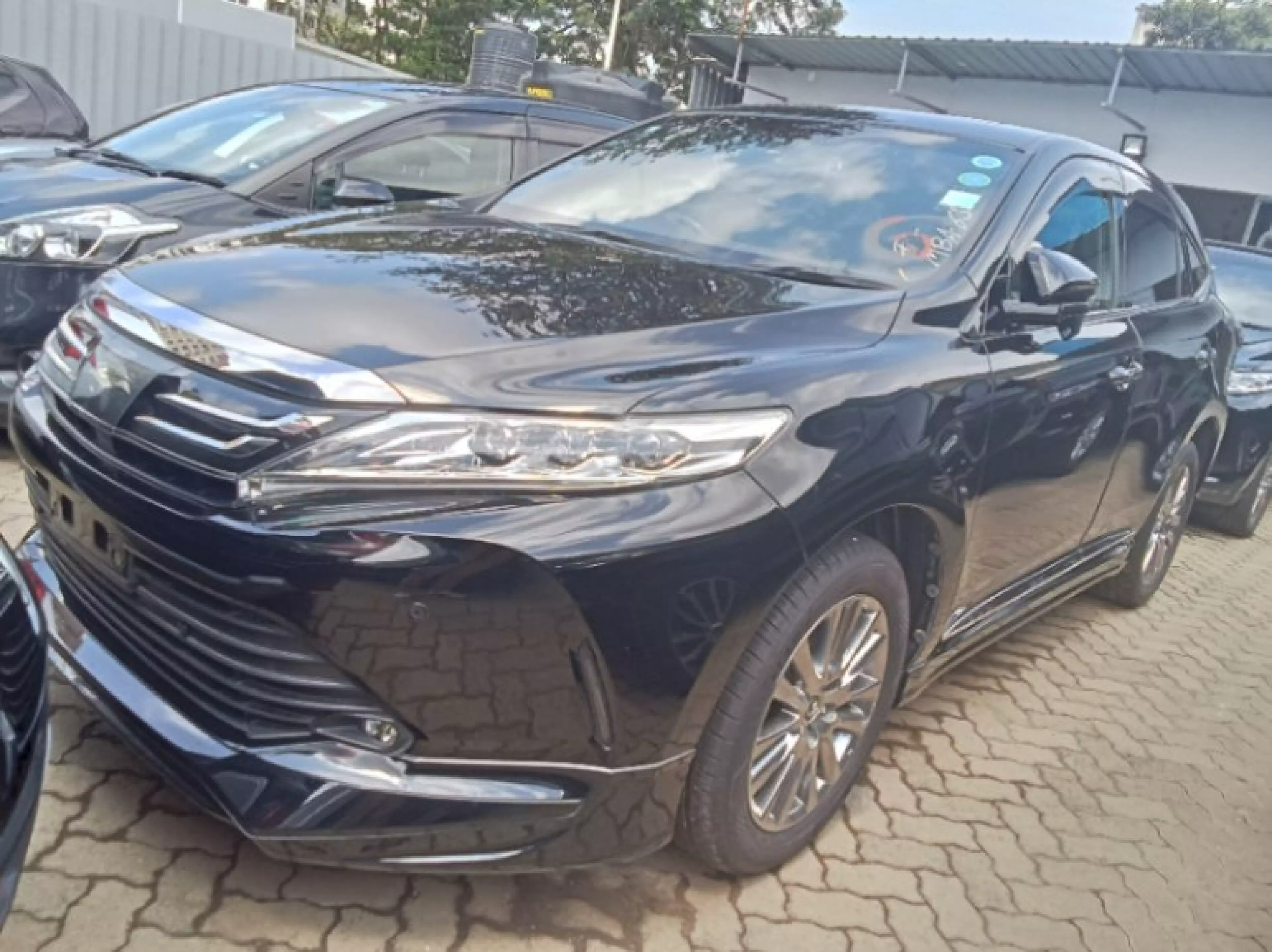 Toyota Harrier - 2018