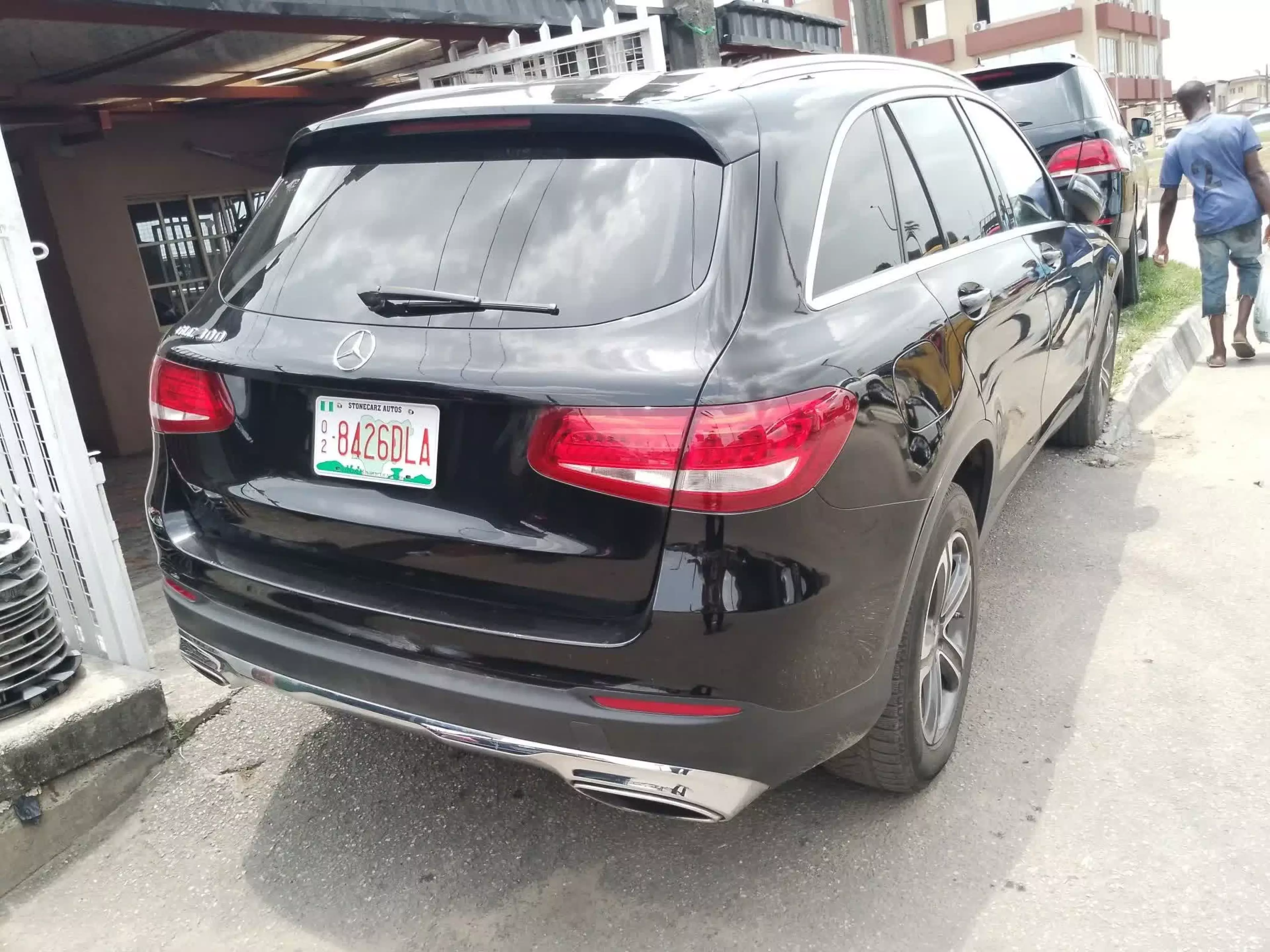 Mercedes-Benz GLC 300   - 2016