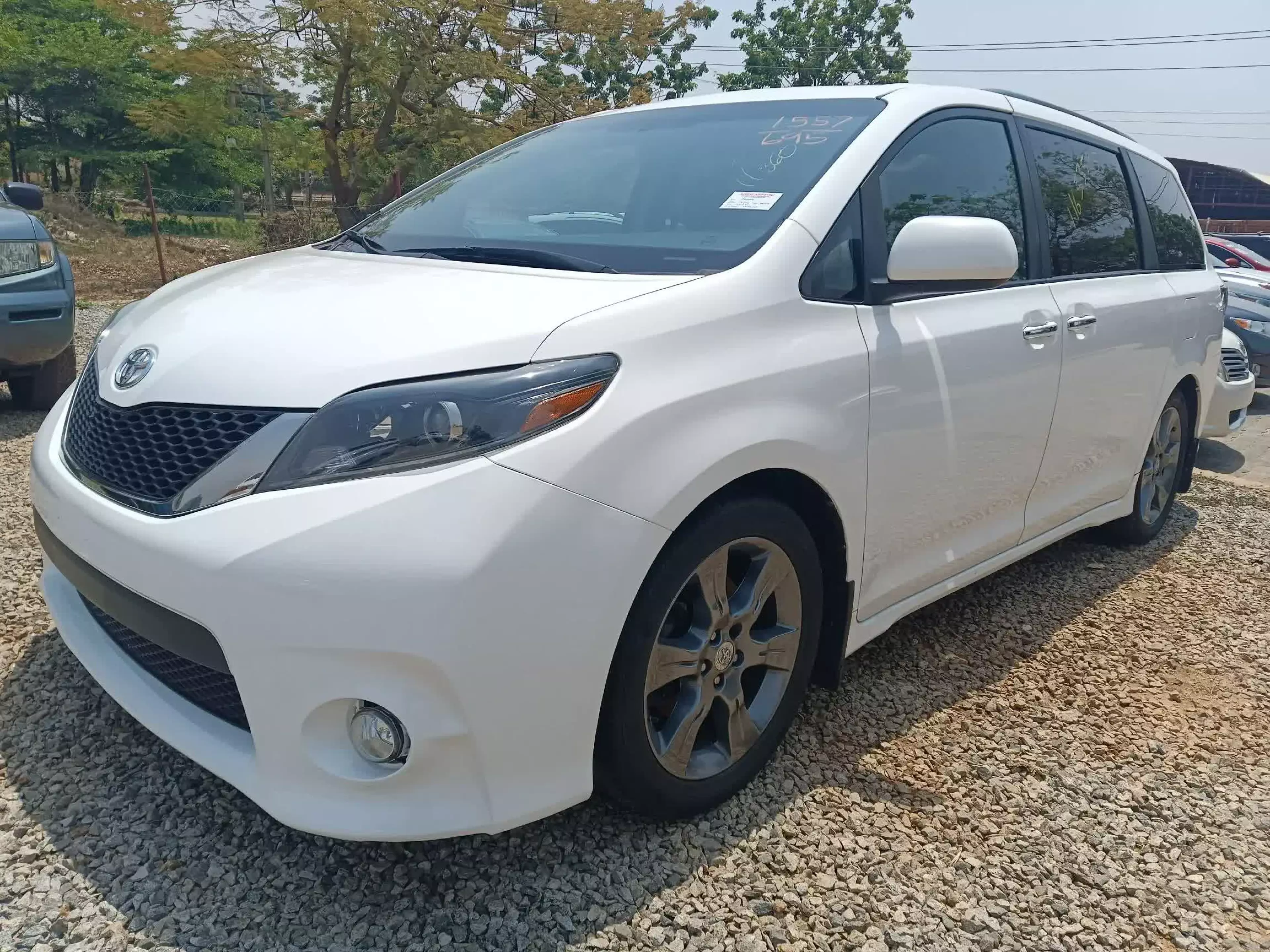 Toyota Sienna - 2015