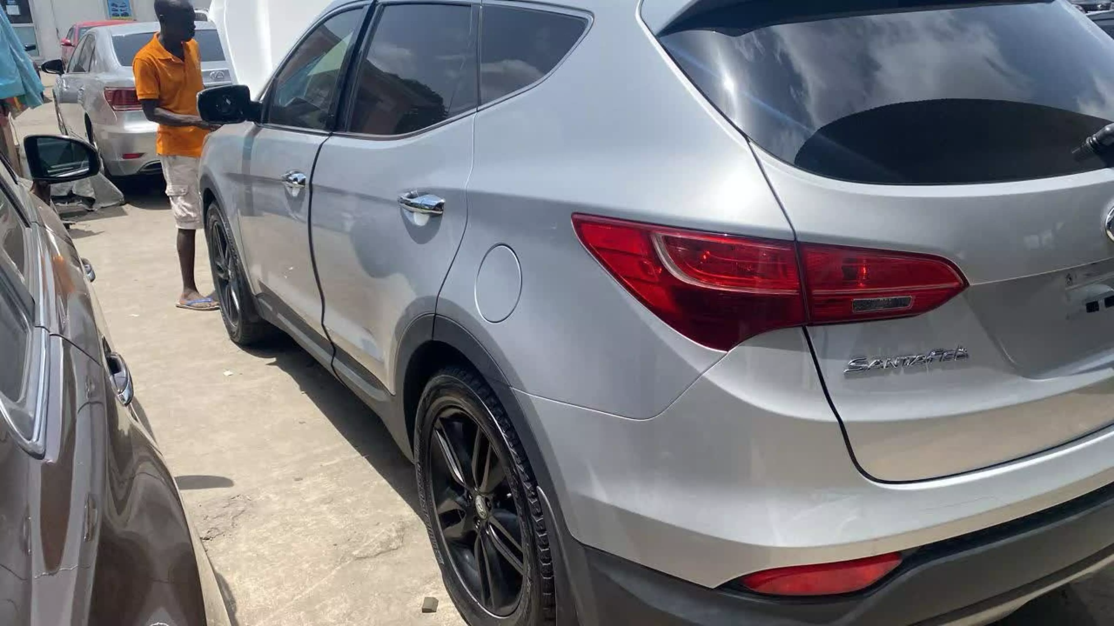 Hyundai Santa Fe   - 2014
