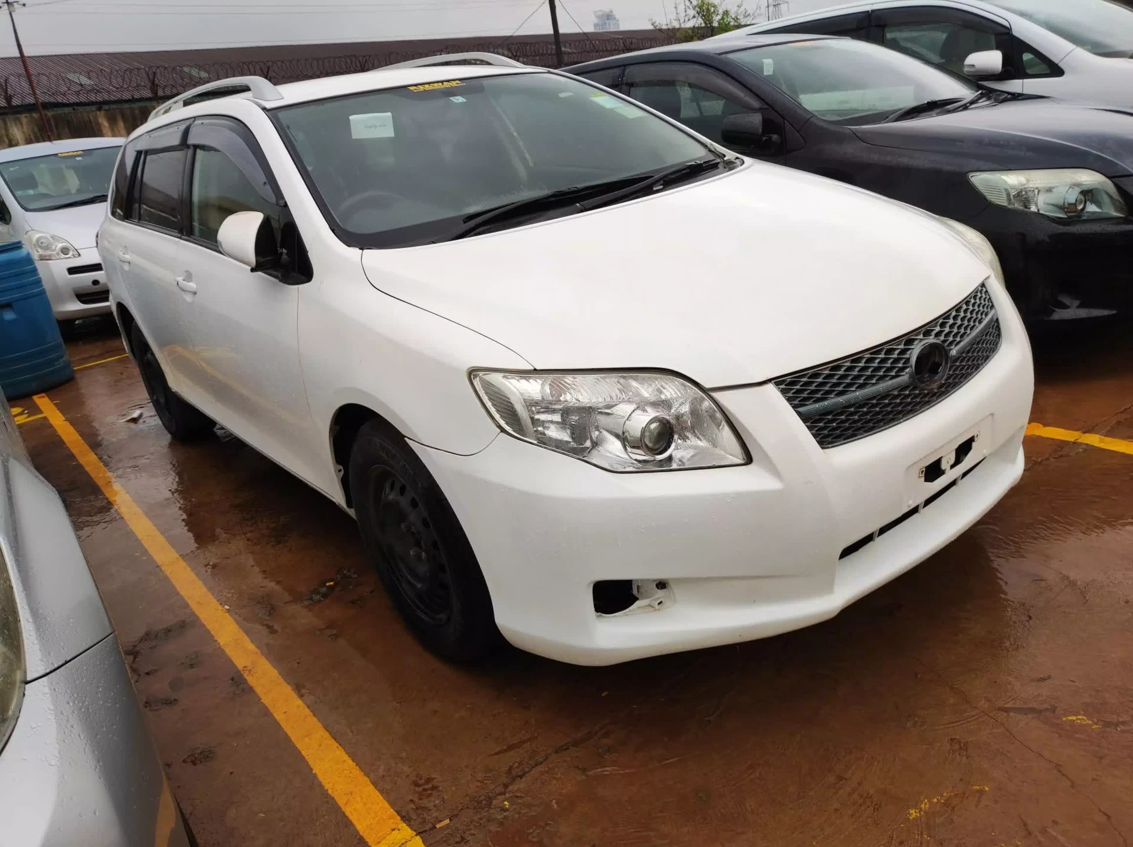Toyota Fielder  - 2009
