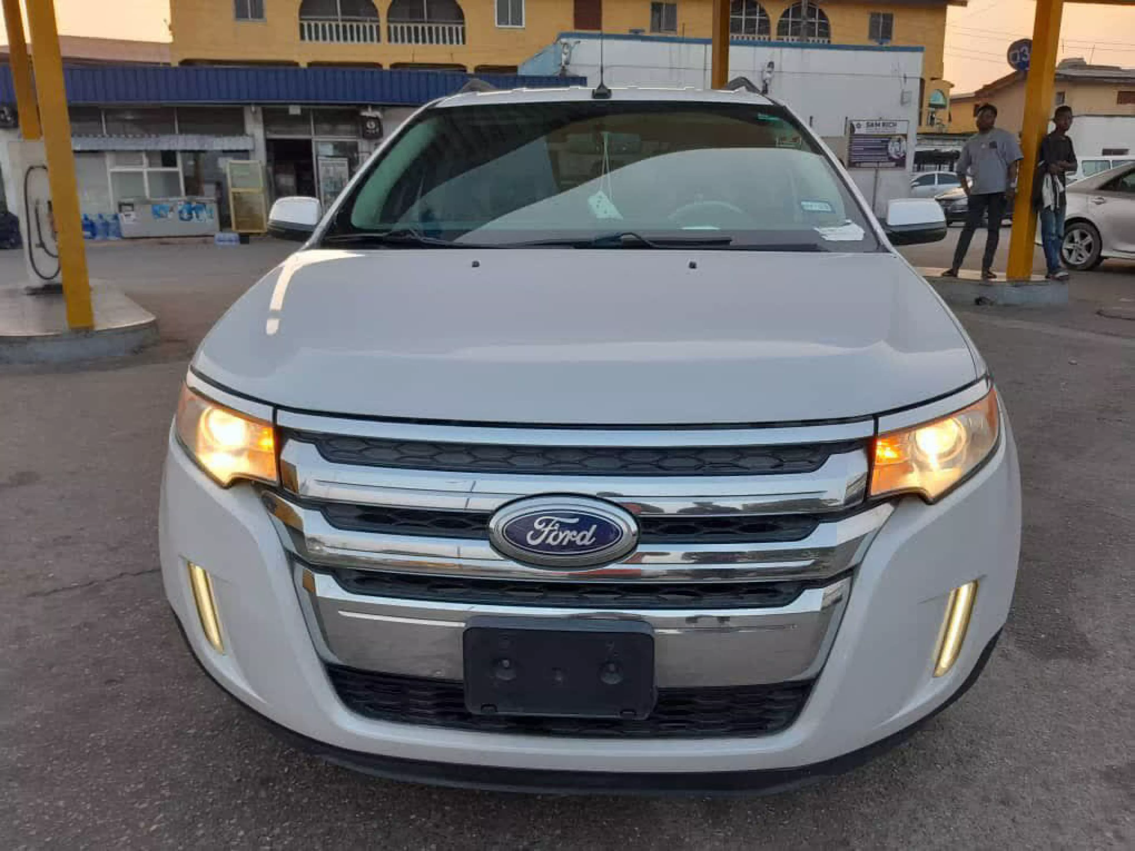 Ford Edge   - 2013