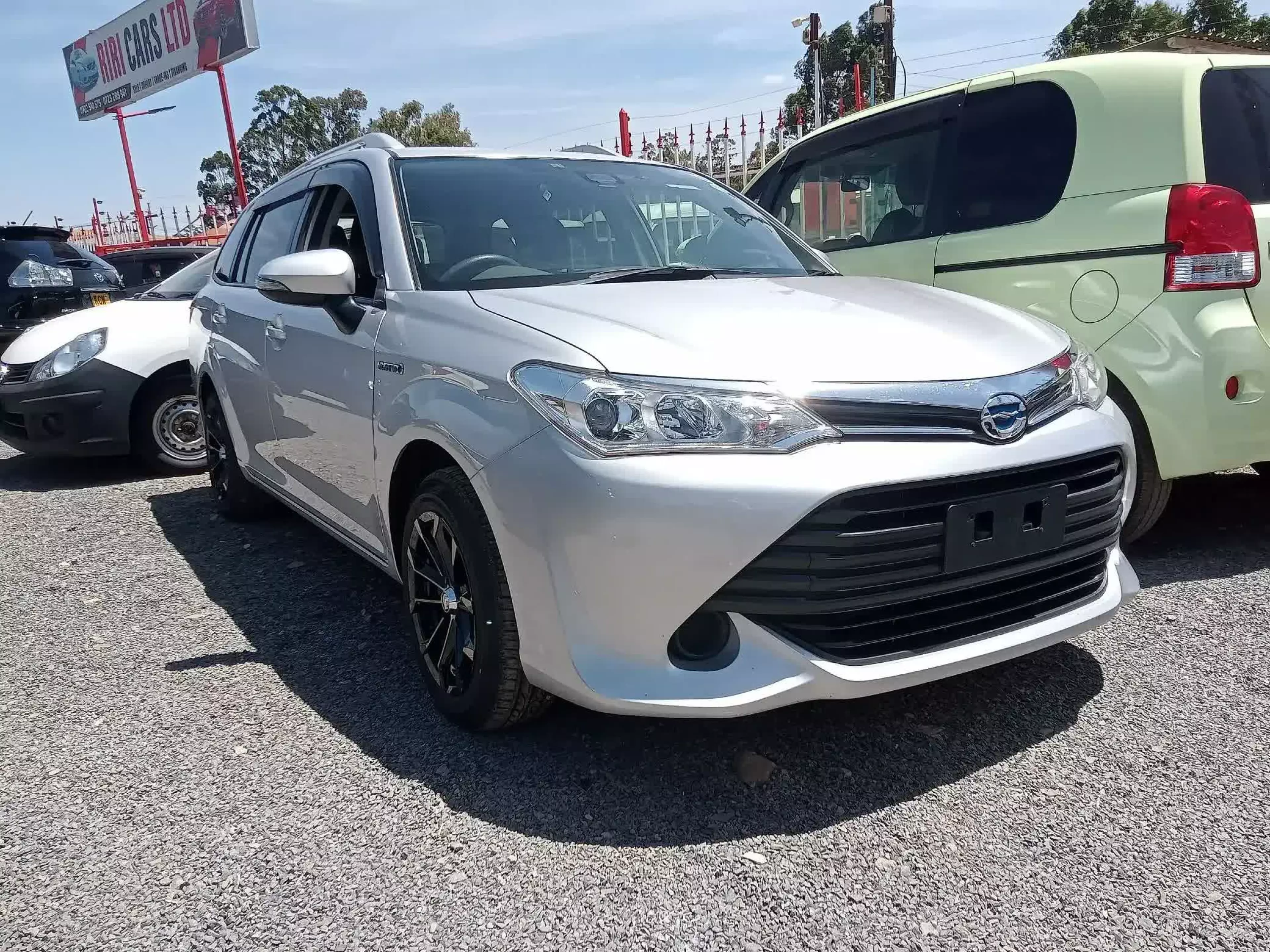 Toyota Fielder hybrid  - 2015