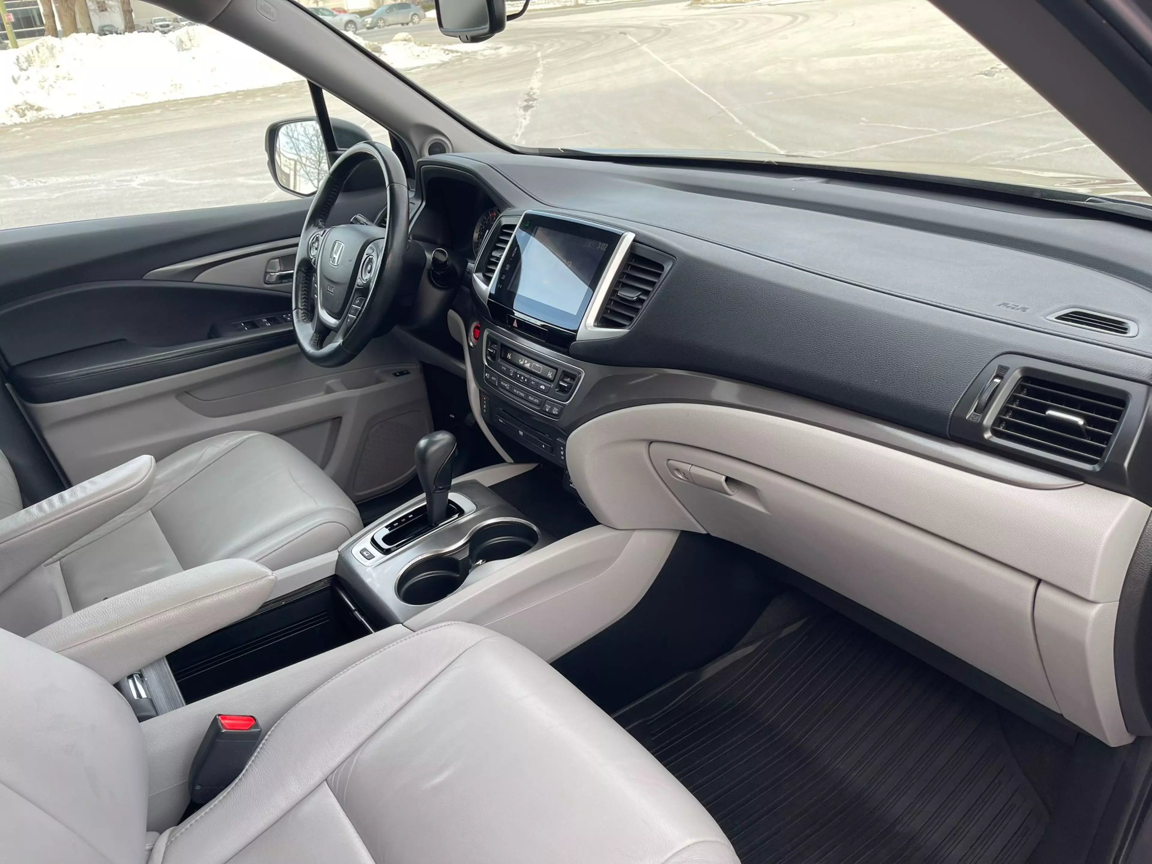 Honda Pilot   - 2016