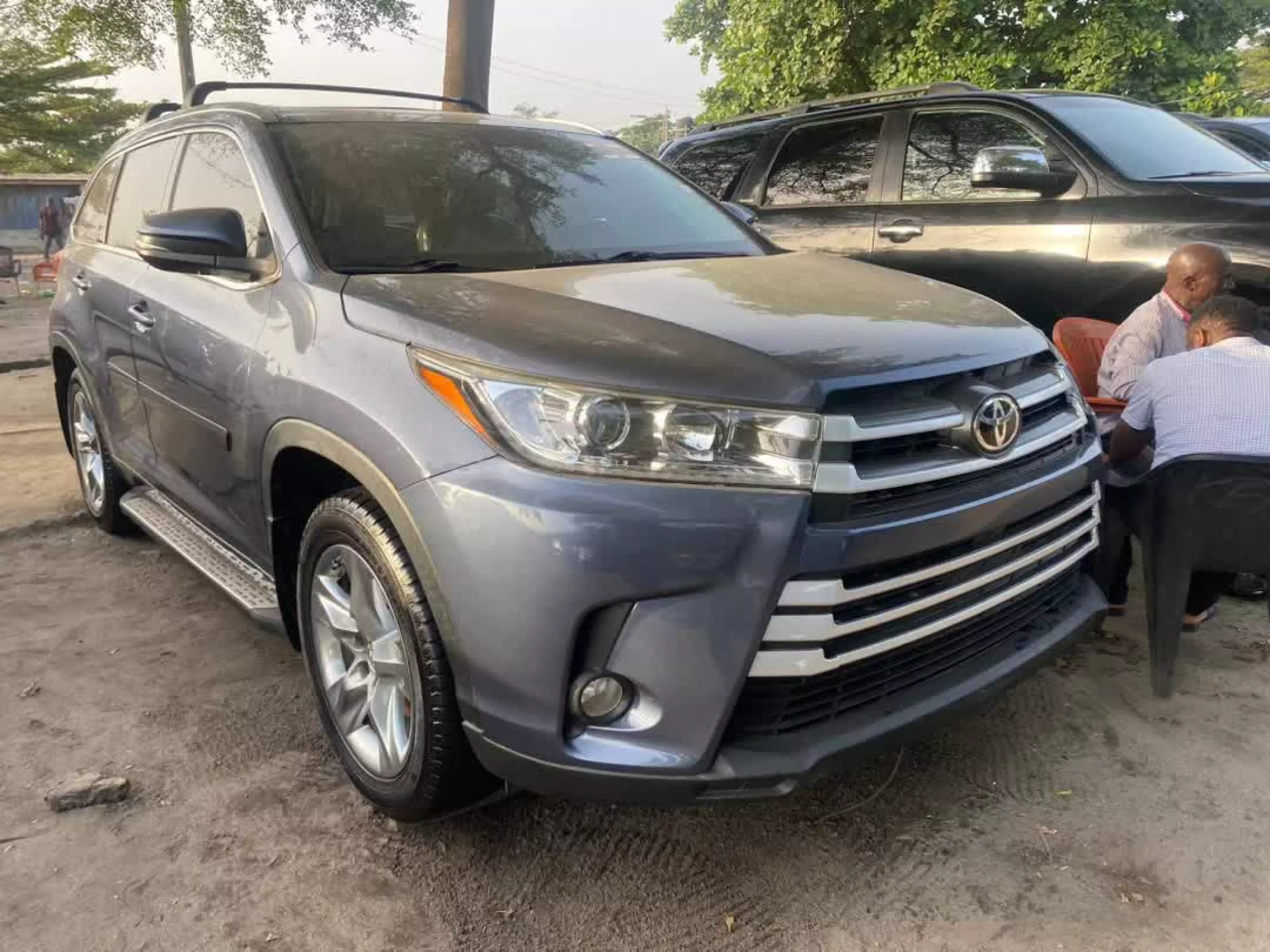 Toyota Highlander   - 2014