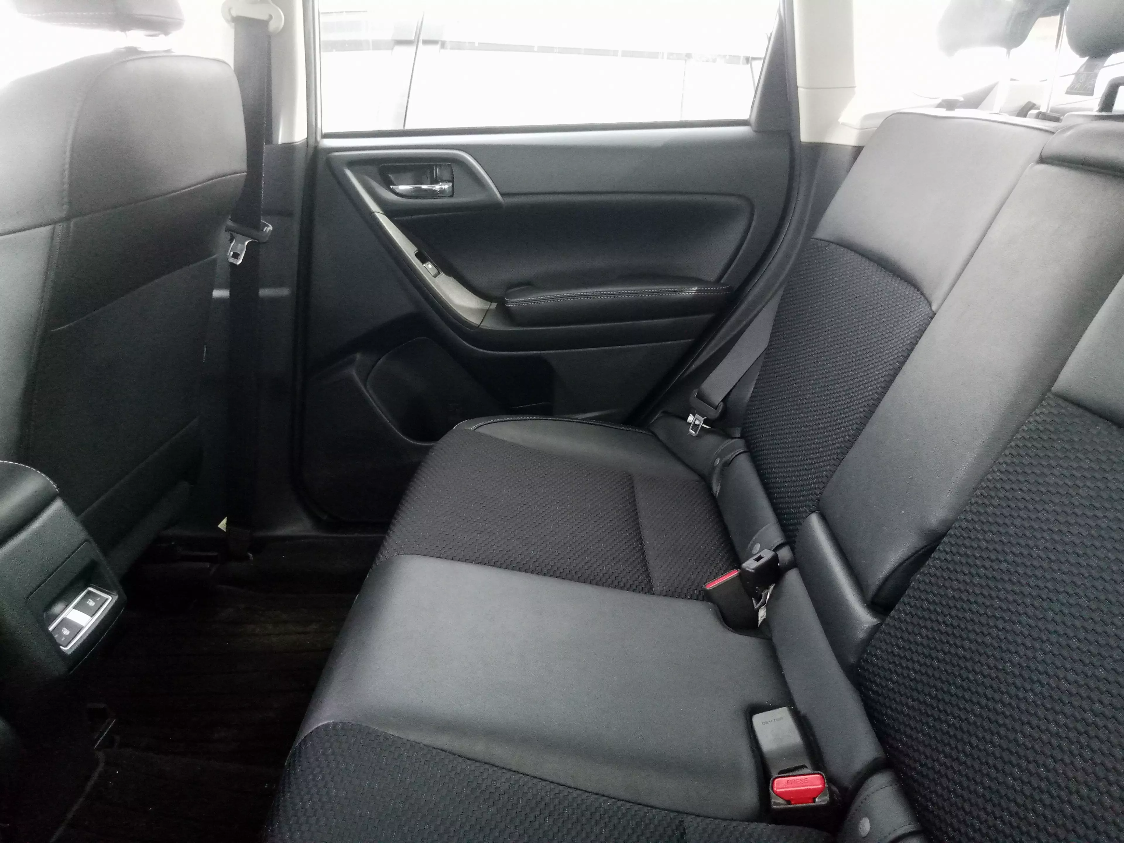 Subaru Forester   - 2015