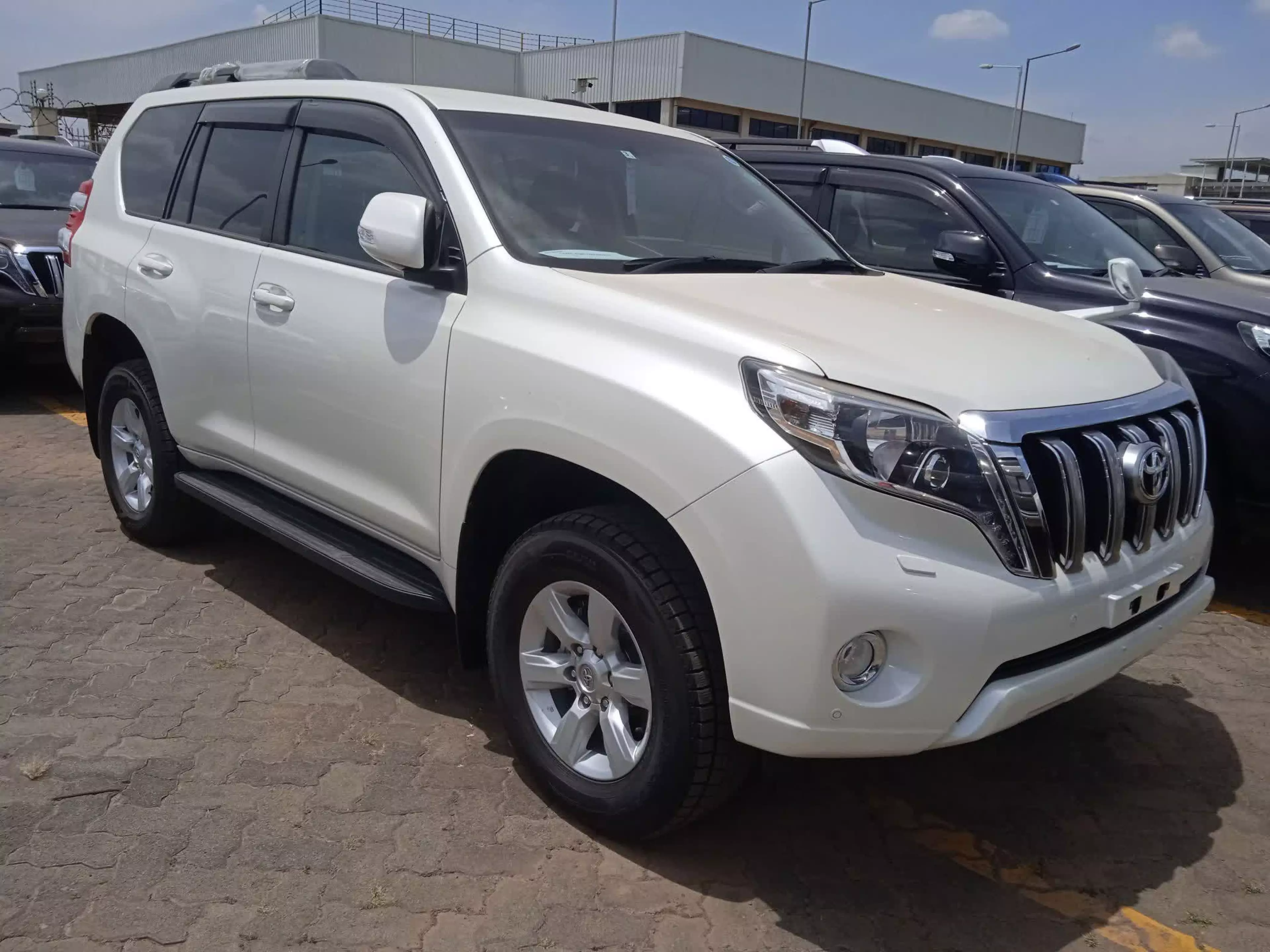 Toyota Landcruiser prado TX - 2016
