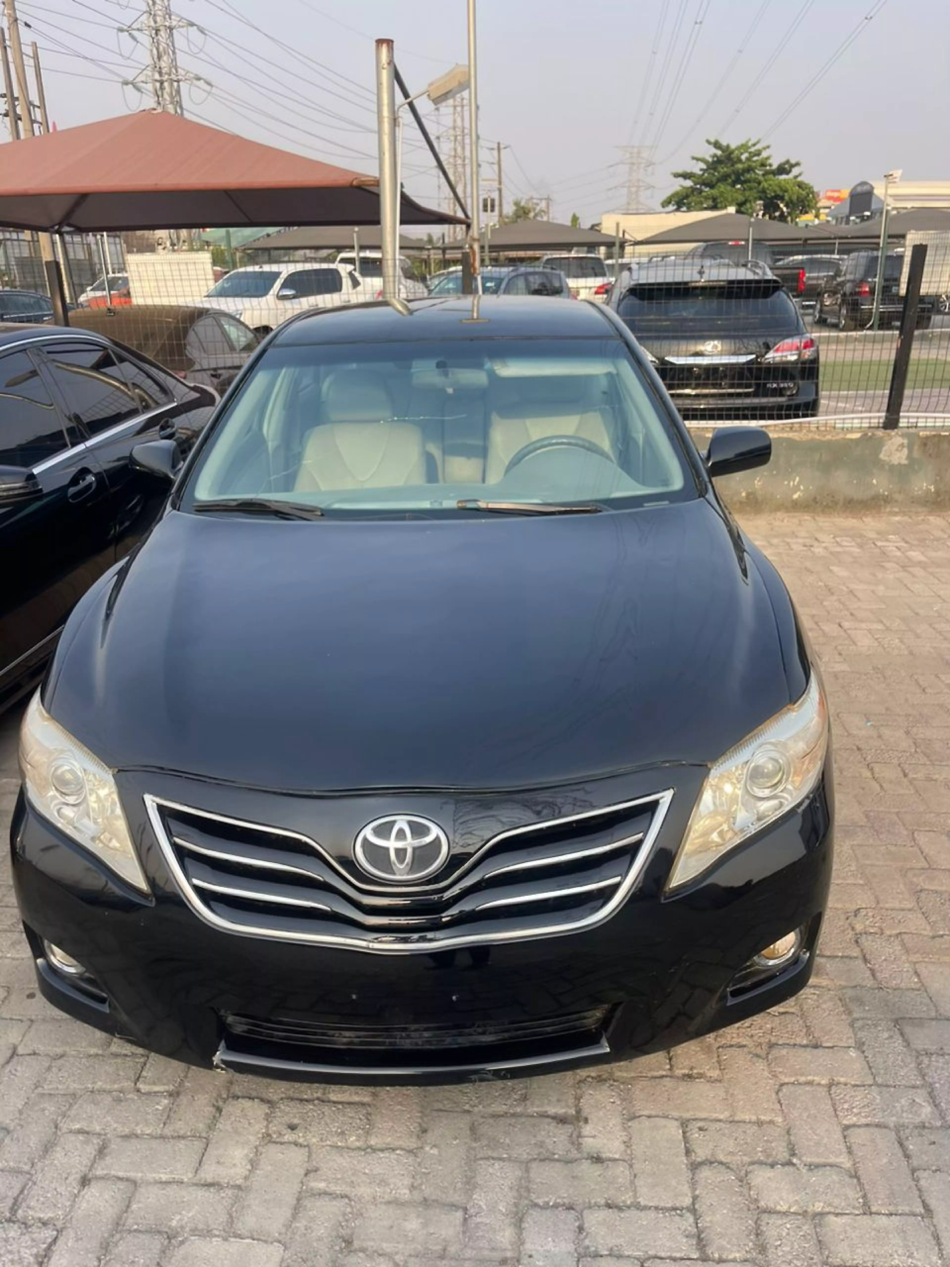 Toyota Camry - 2011