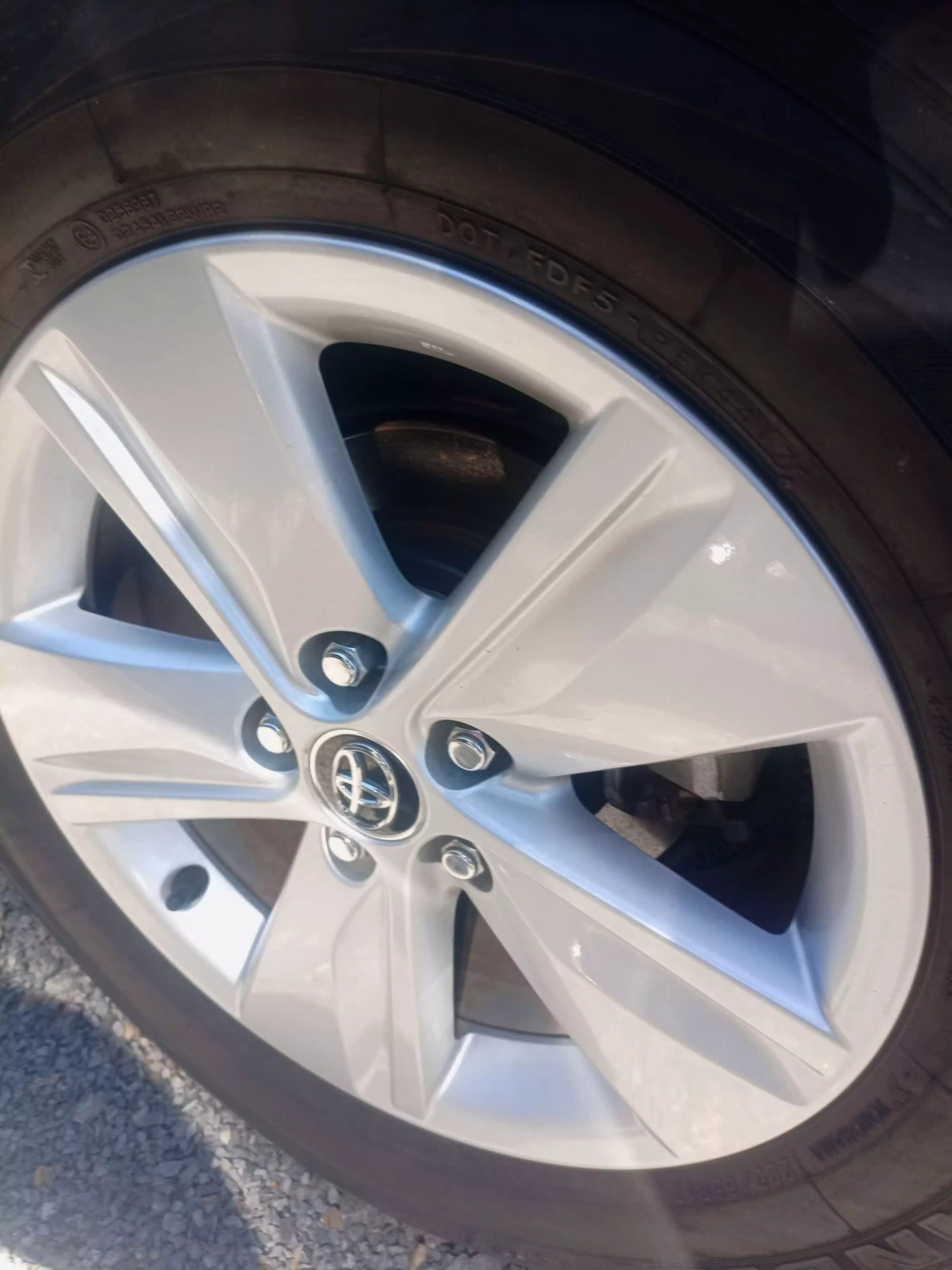 Toyota Harrier   - 2017