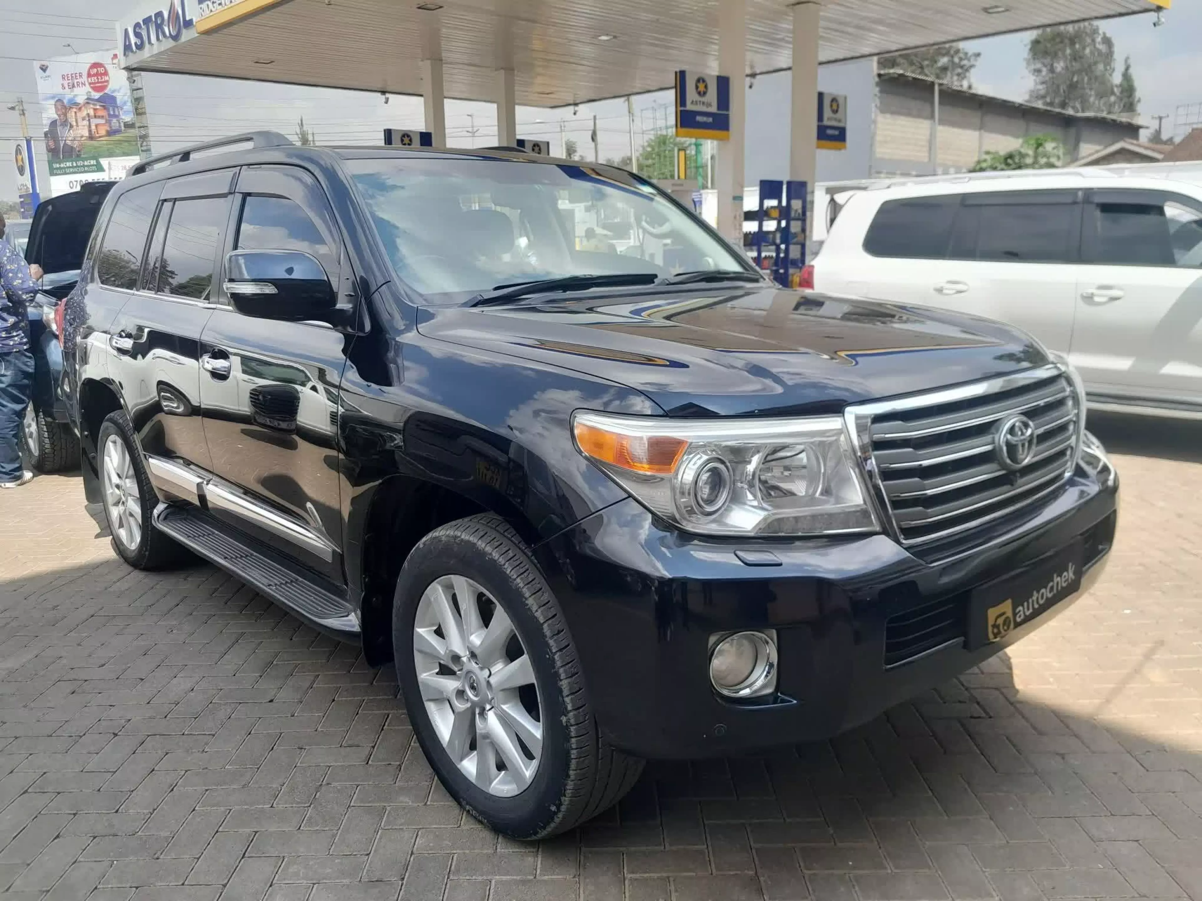 Toyota Landcruiser  V8 - 2013