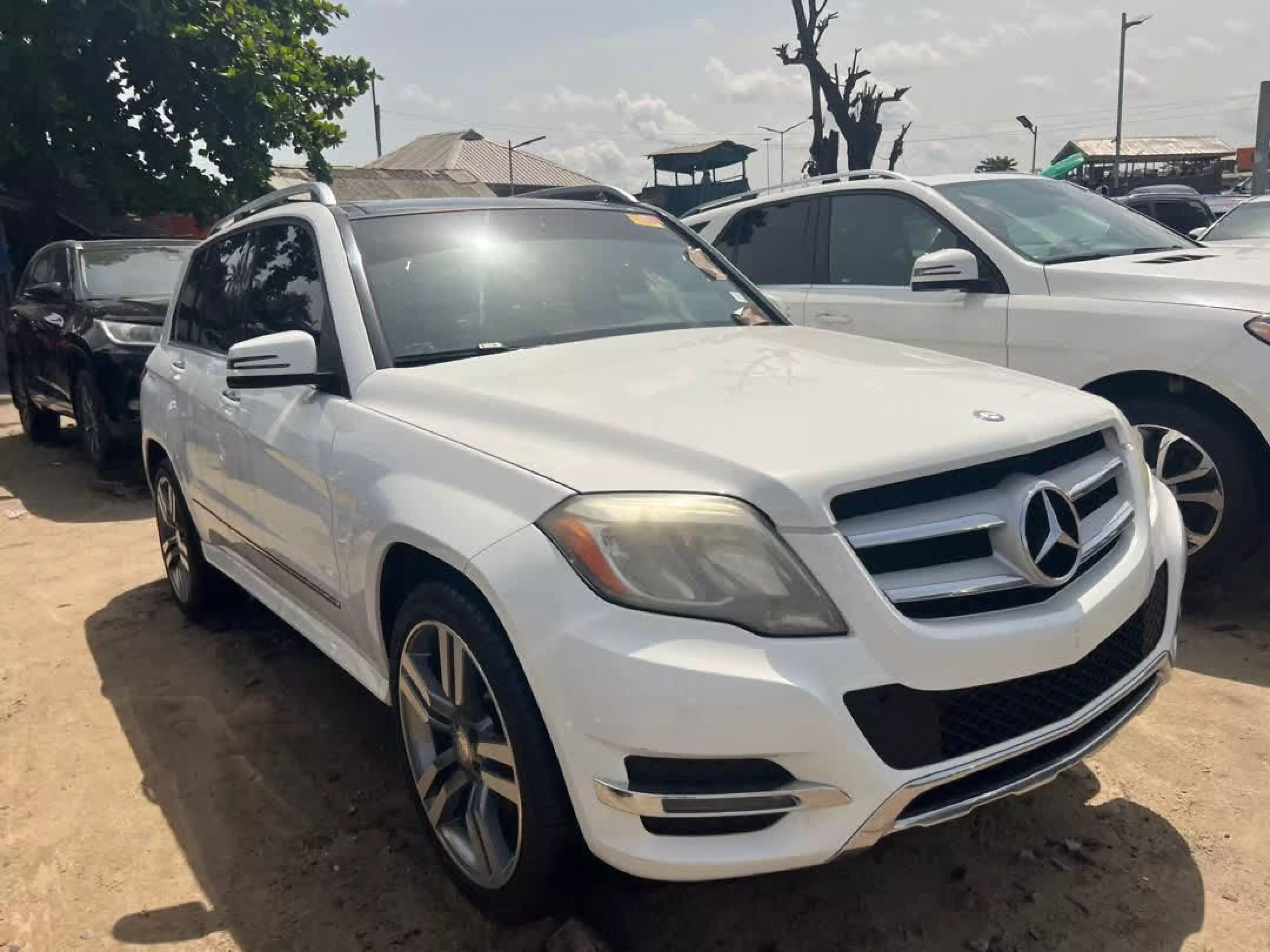 Mercedes-Benz GLK 350   - 2014