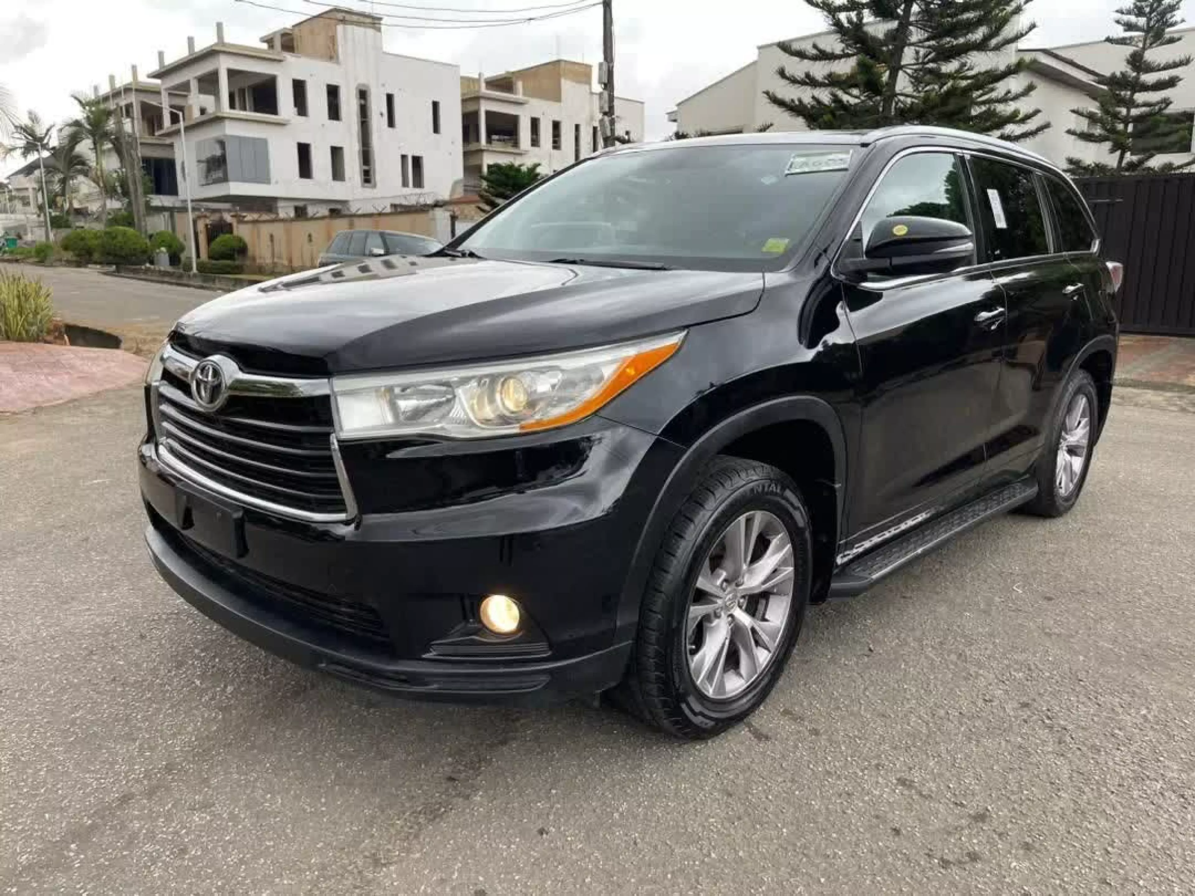 Toyota Highlander - 2015