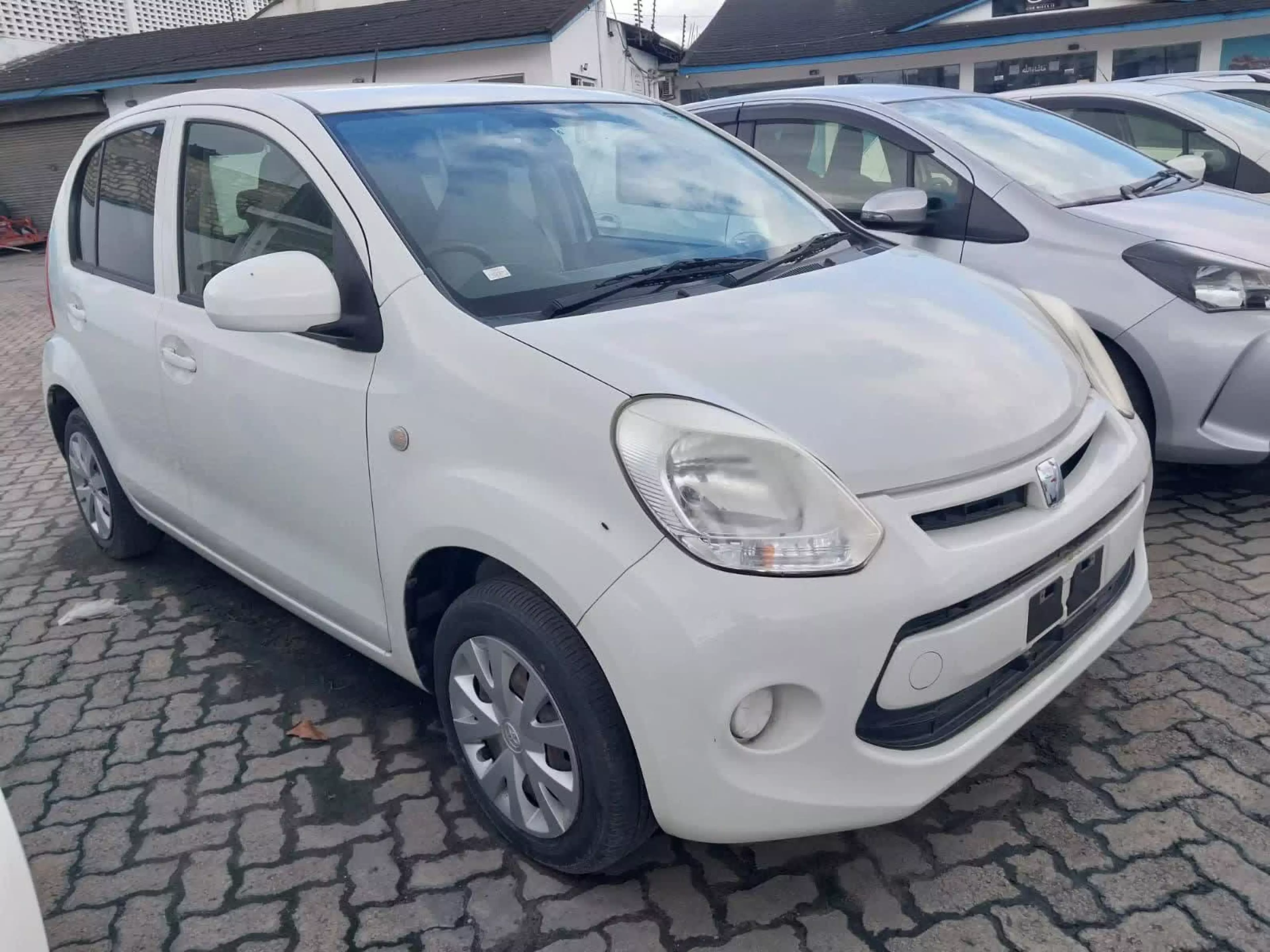 Toyota Passo - 2015