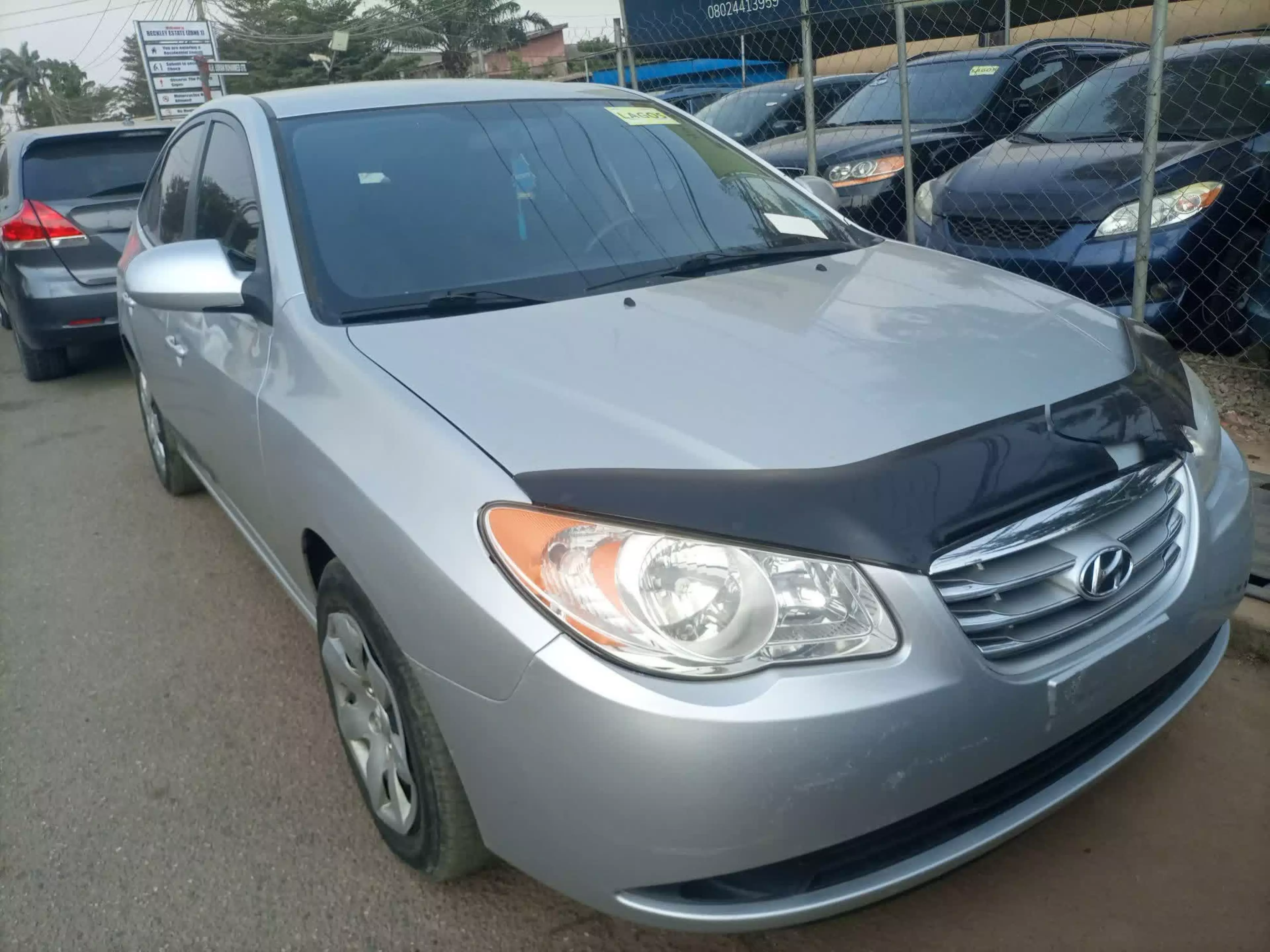 Hyundai Elantra - 2010