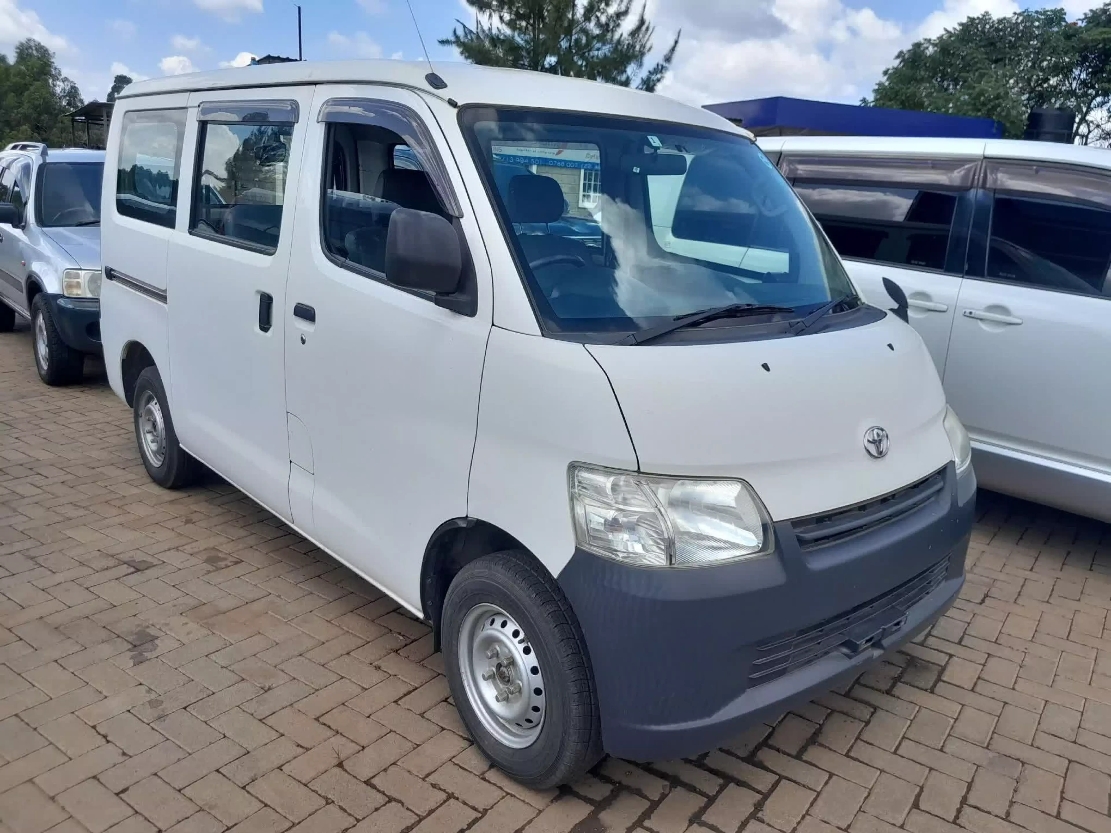 Toyota Town Ace - 2016