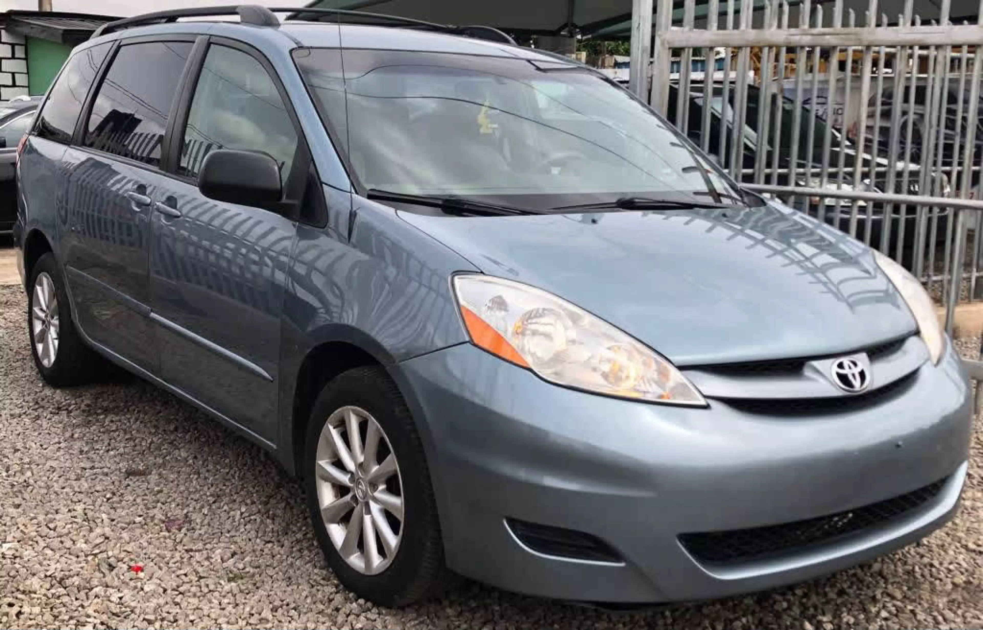 Toyota Sienna - 2008