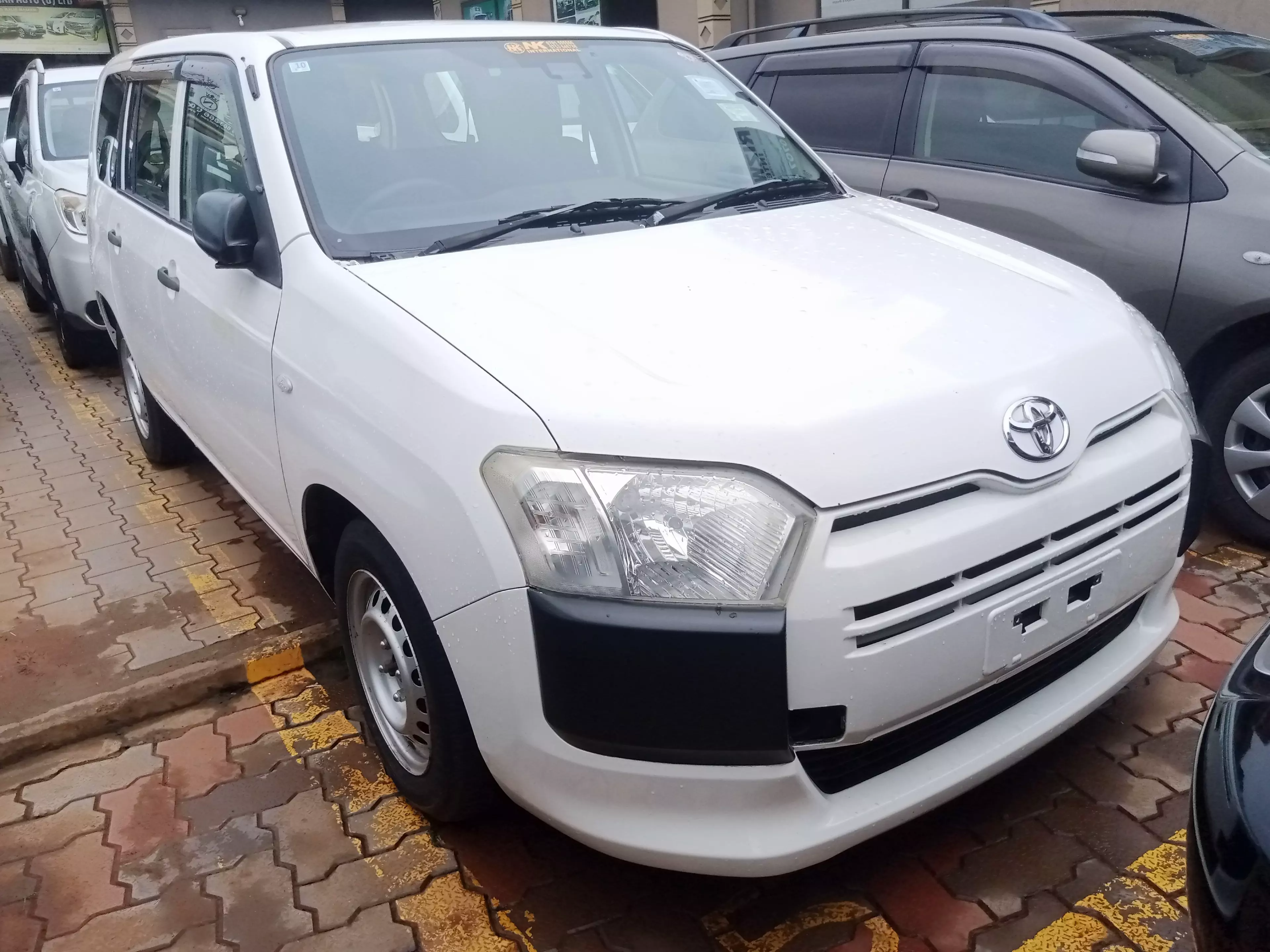 Toyota Probox    - 2015