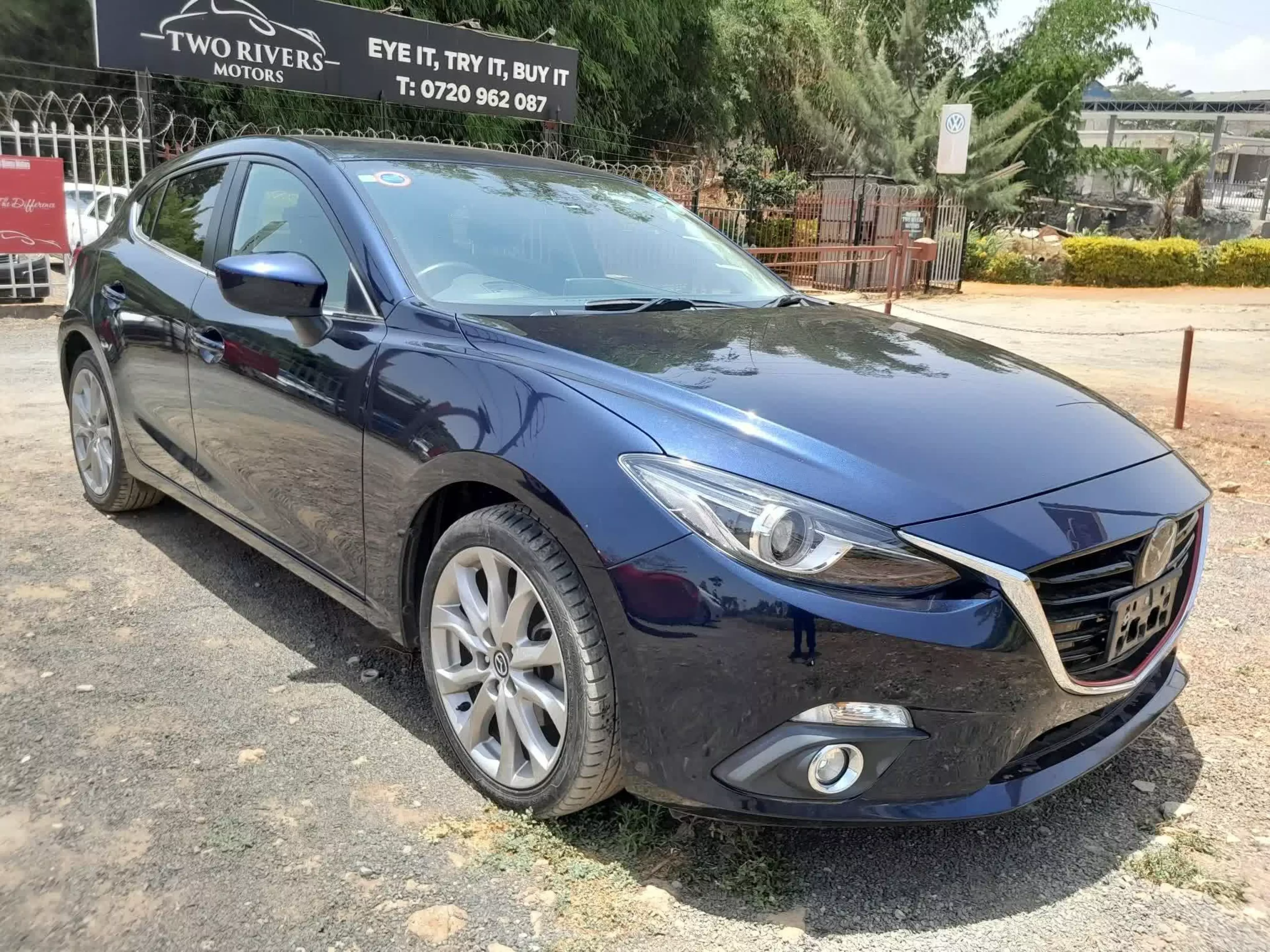 Mazda Axela  - 2015