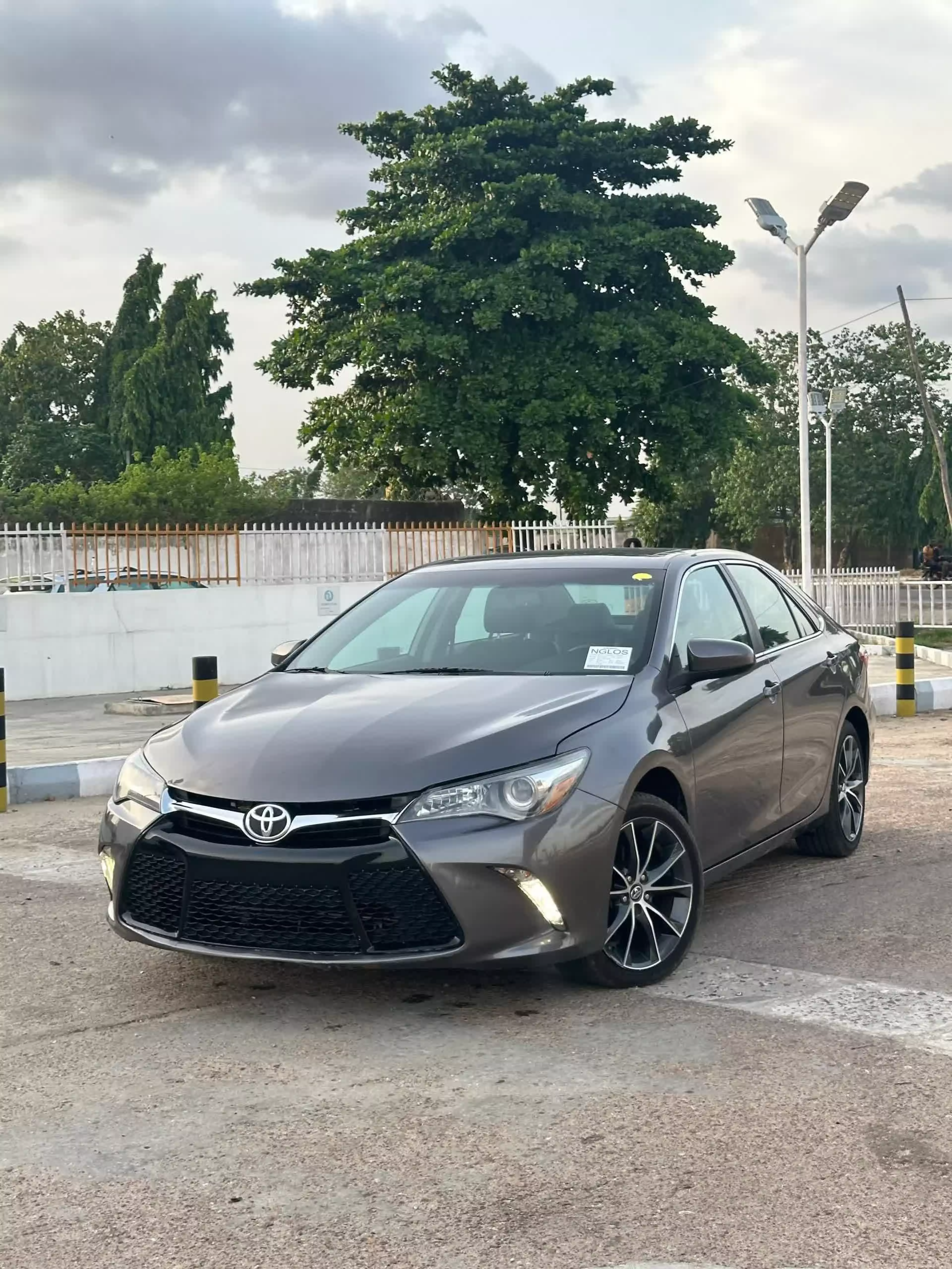 Toyota Camry - 2015