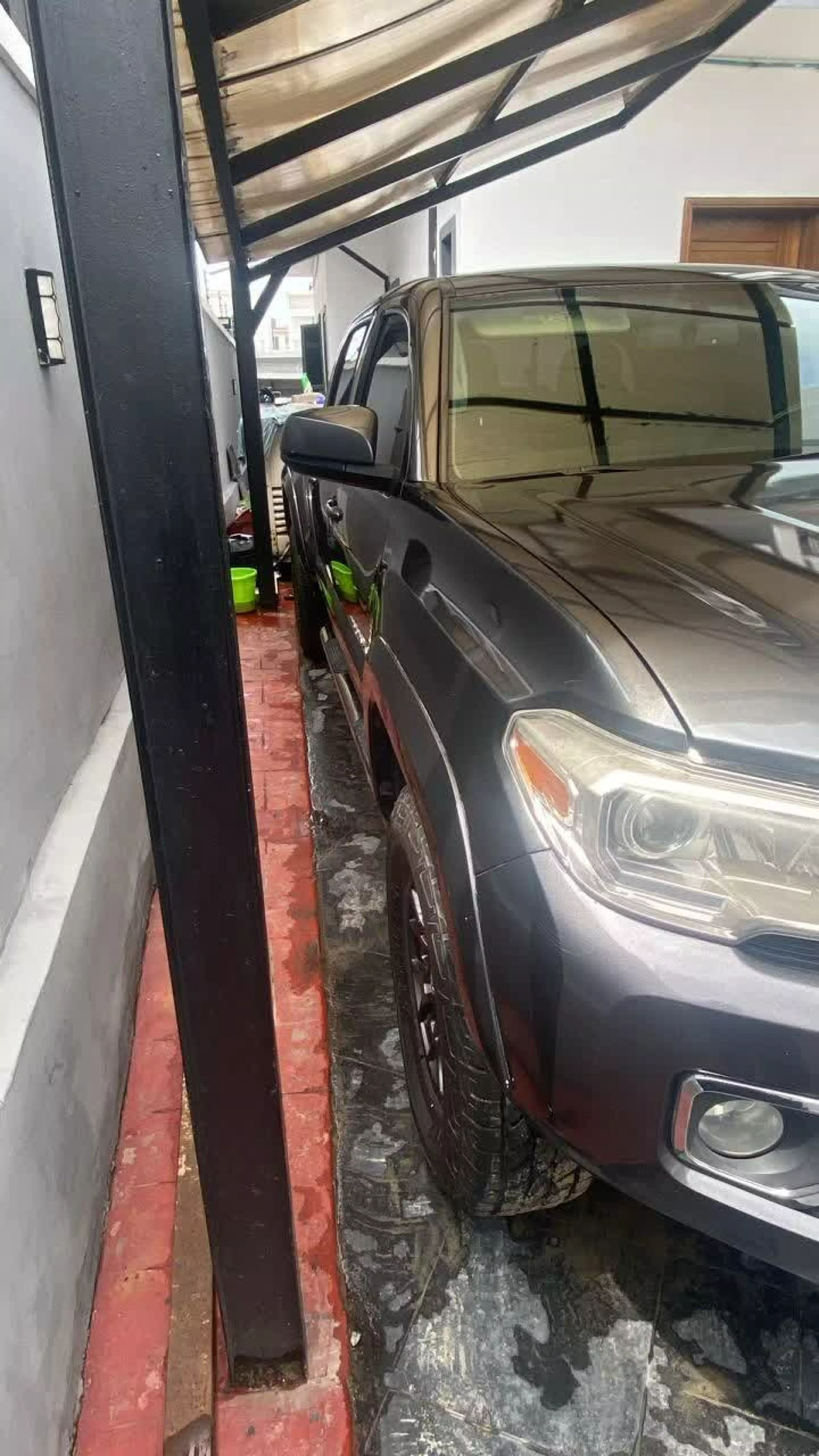 Toyota Tacoma - 2017