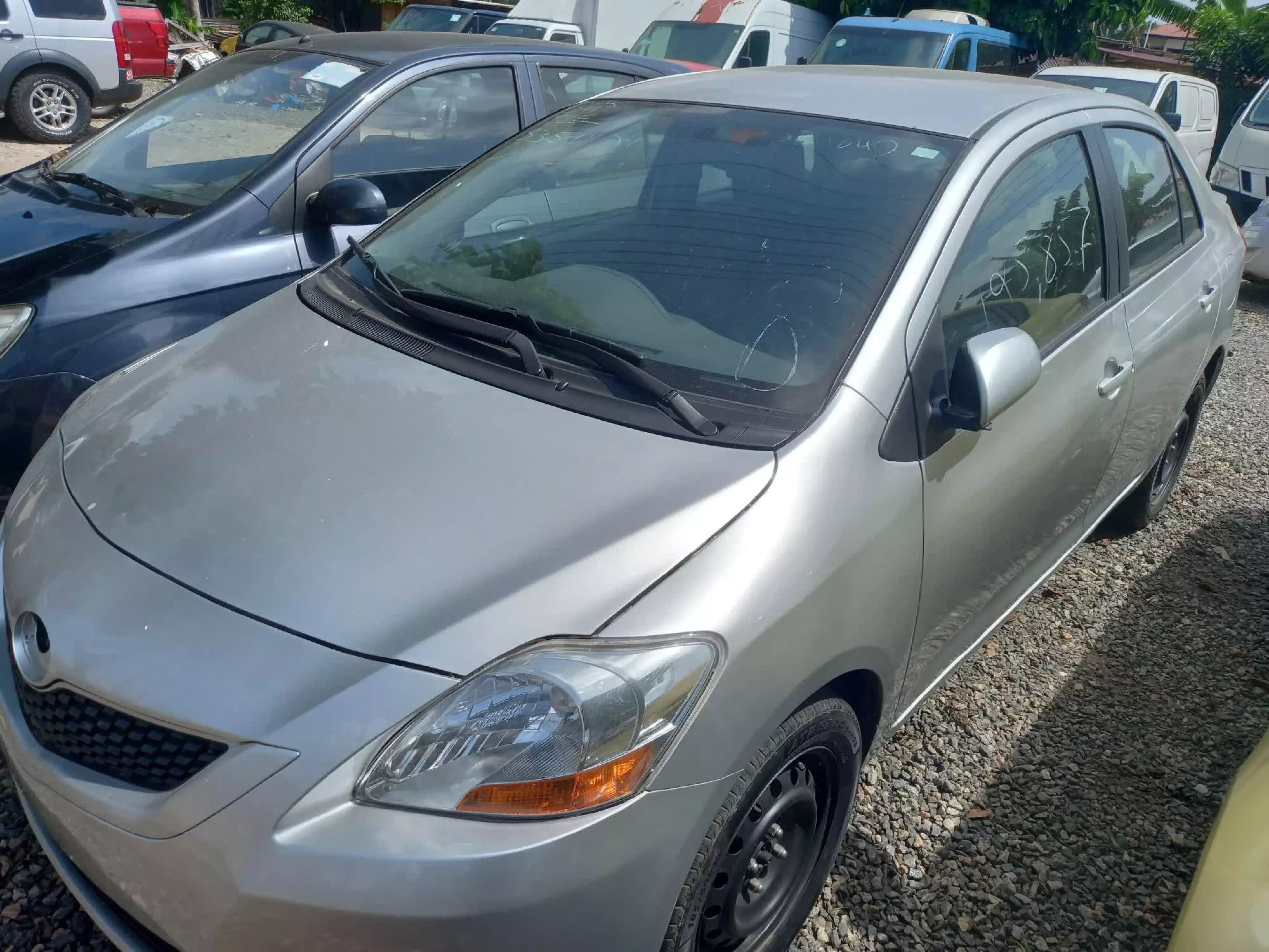 Toyota Yaris - 2012