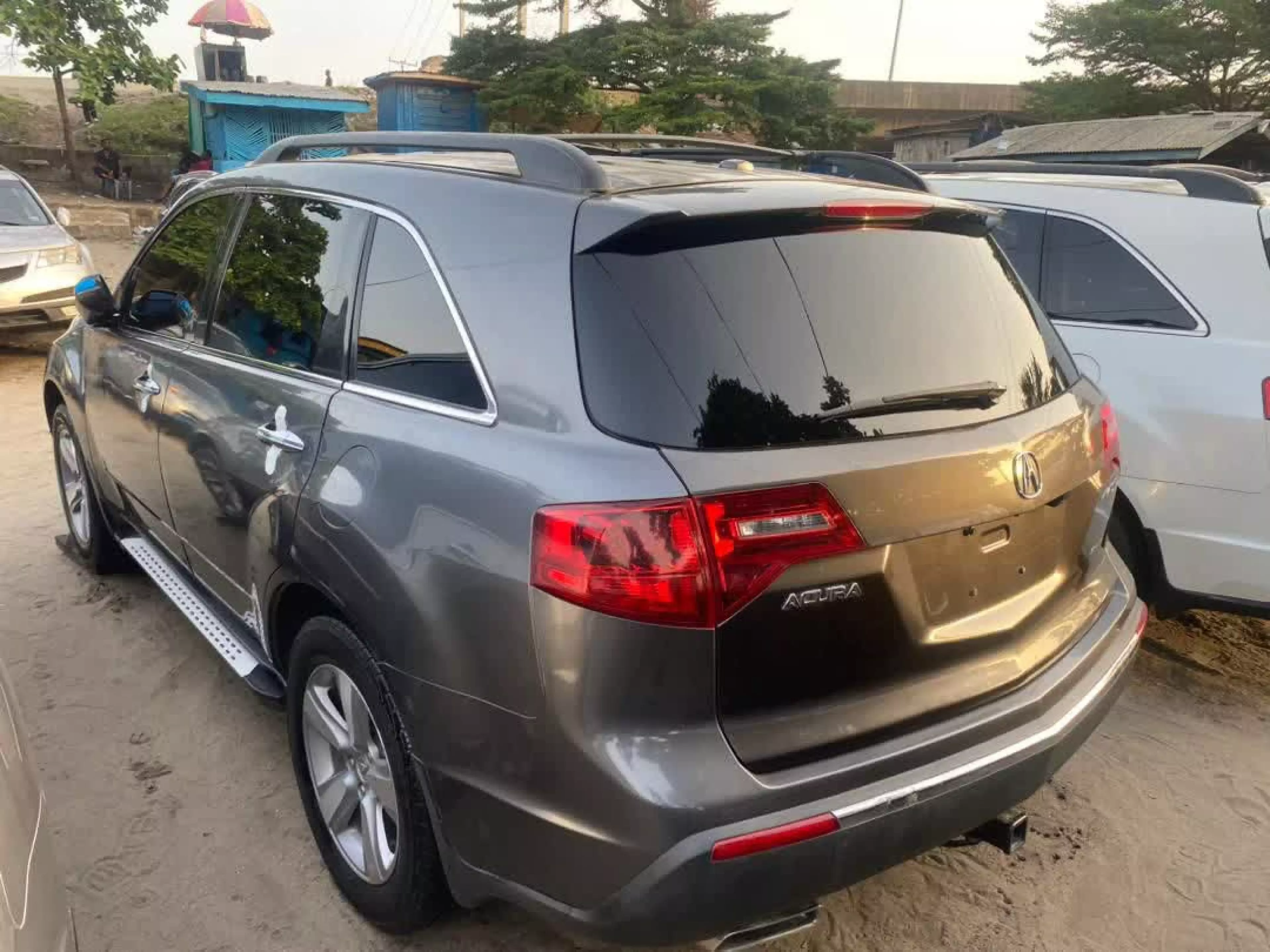 Acura MDX   - 2011