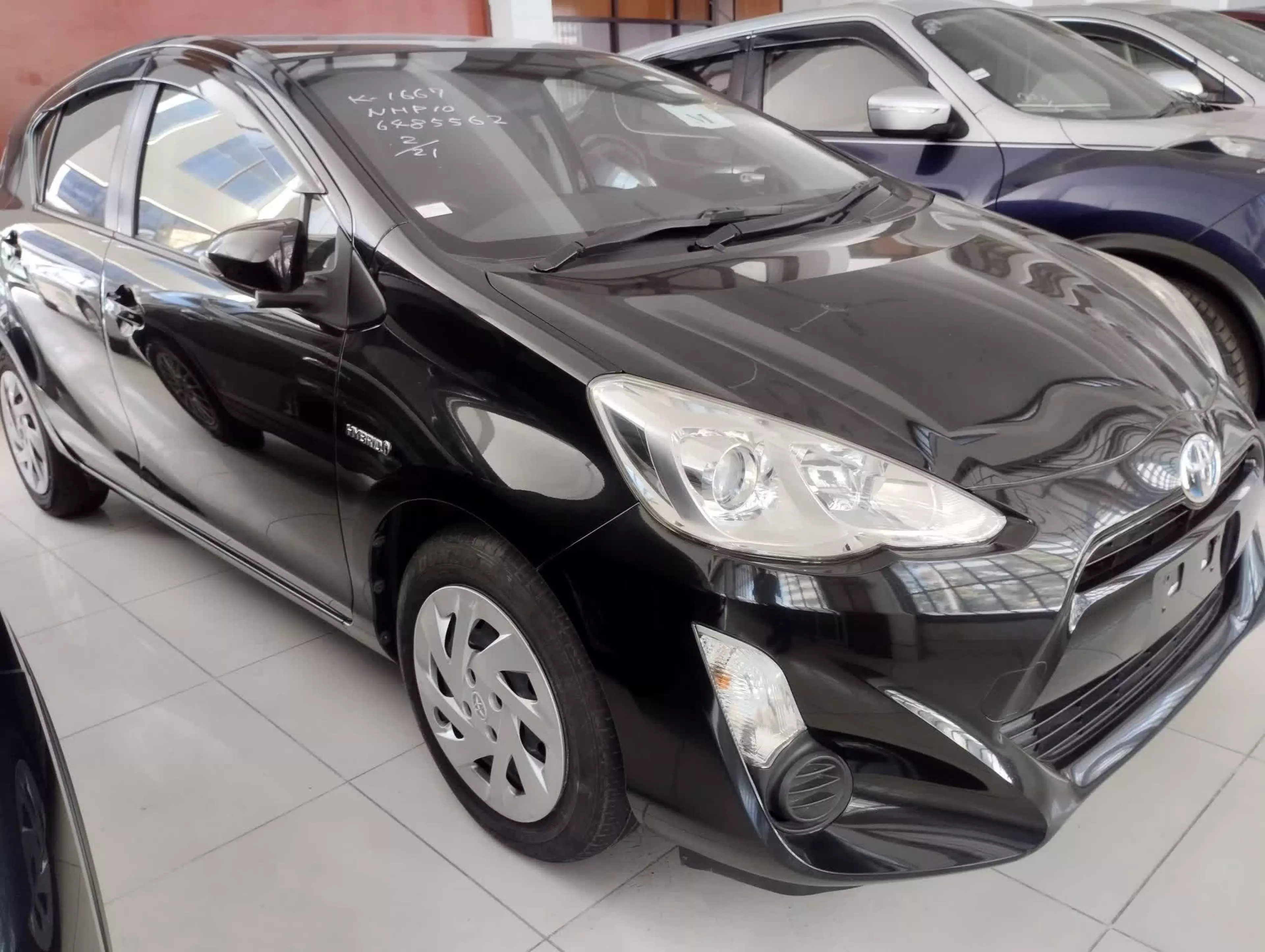 Toyota Aqua - 2016