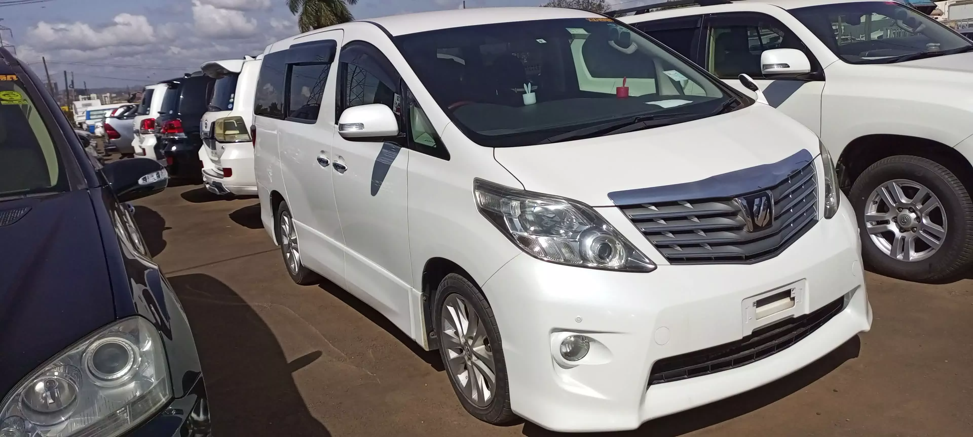 Toyota Alphard - 2009
