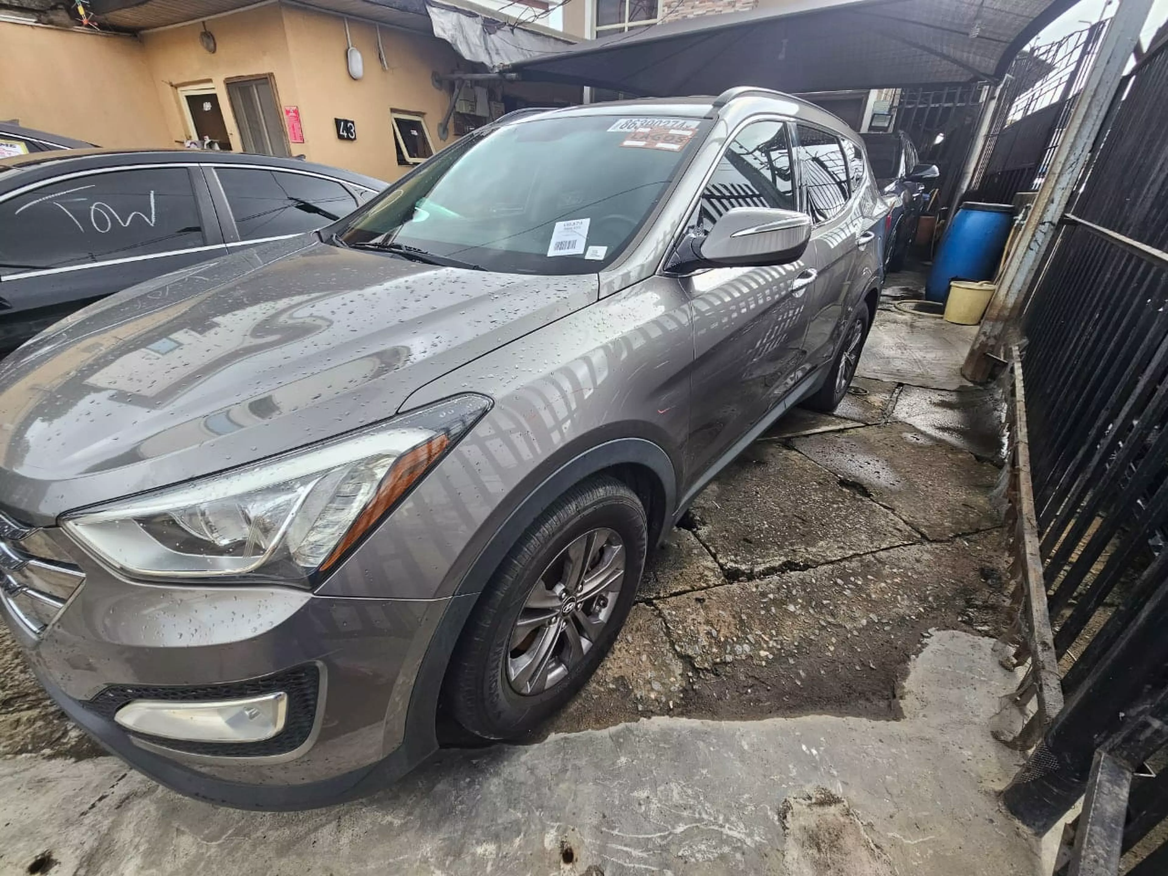 Hyundai Santa Fe   - 2013