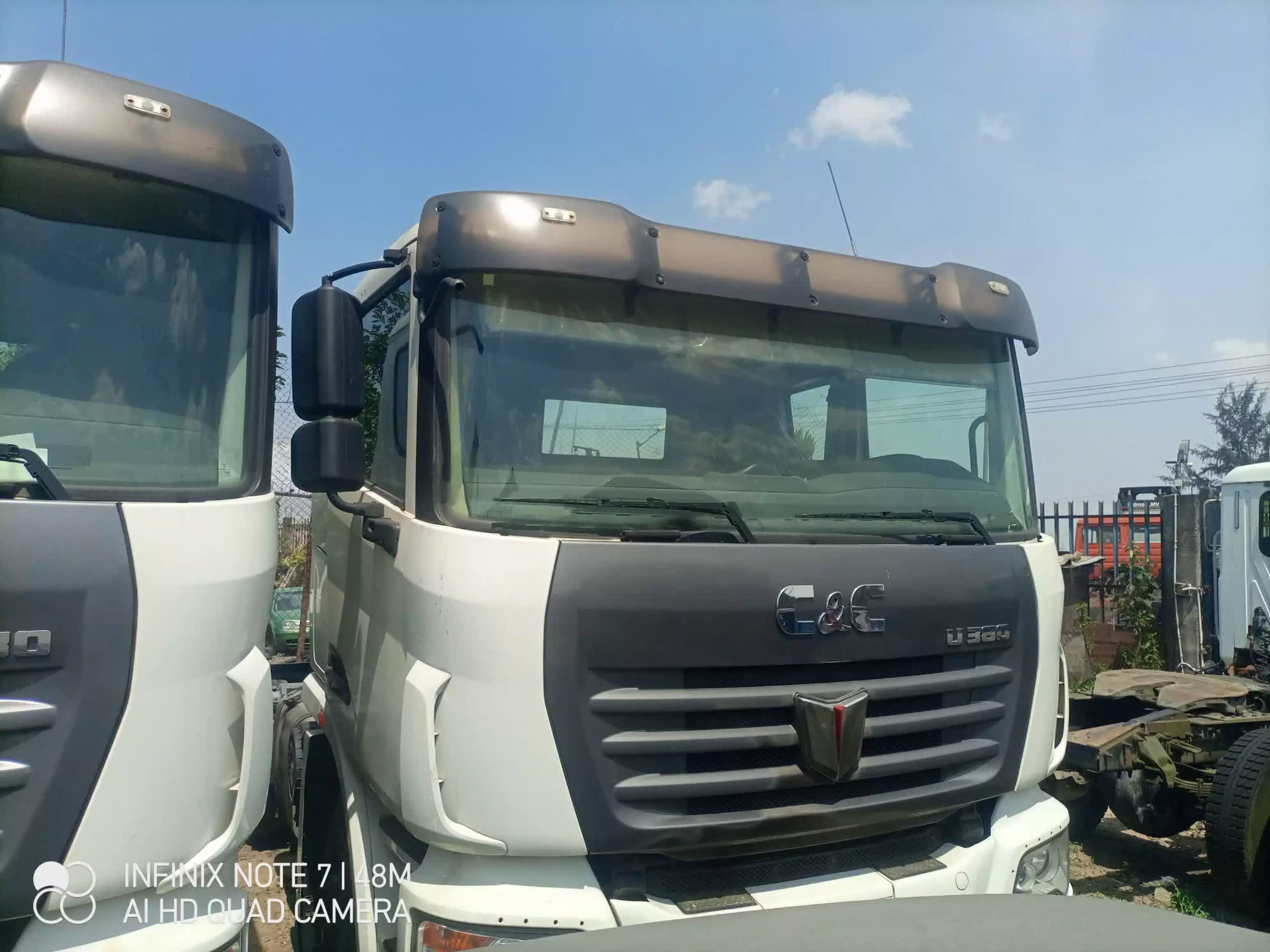 HOWO Sino Truck  Hohan - 2001